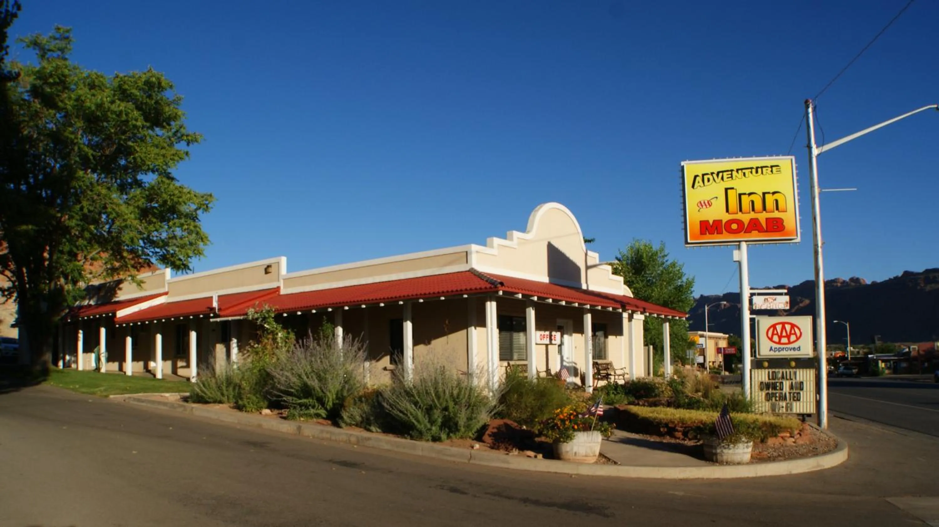 Property building in Adventure Inn Moab