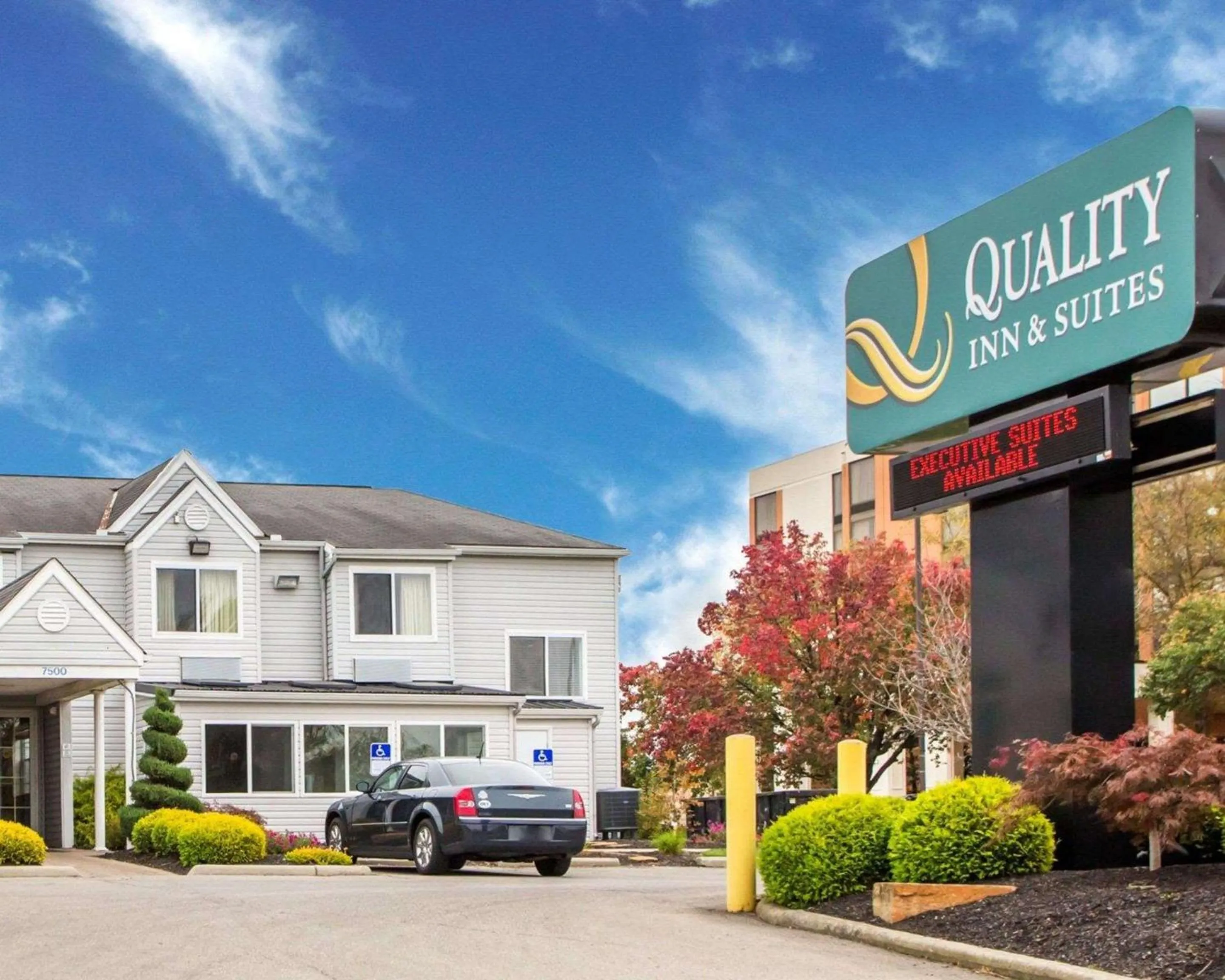 Property building in Quality Inn & Suites North-Polaris