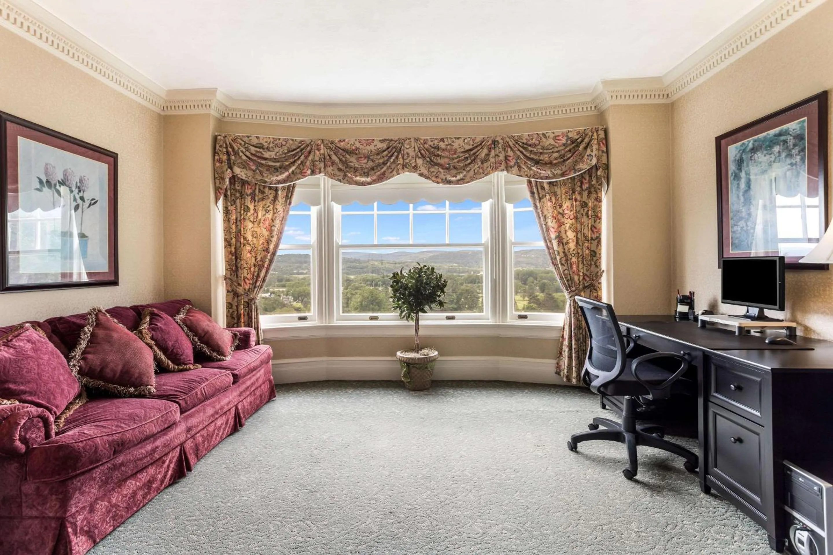 On site in Traditions Hotel & Spa Johnson City - Binghamton, an Ascend Collection Hotel