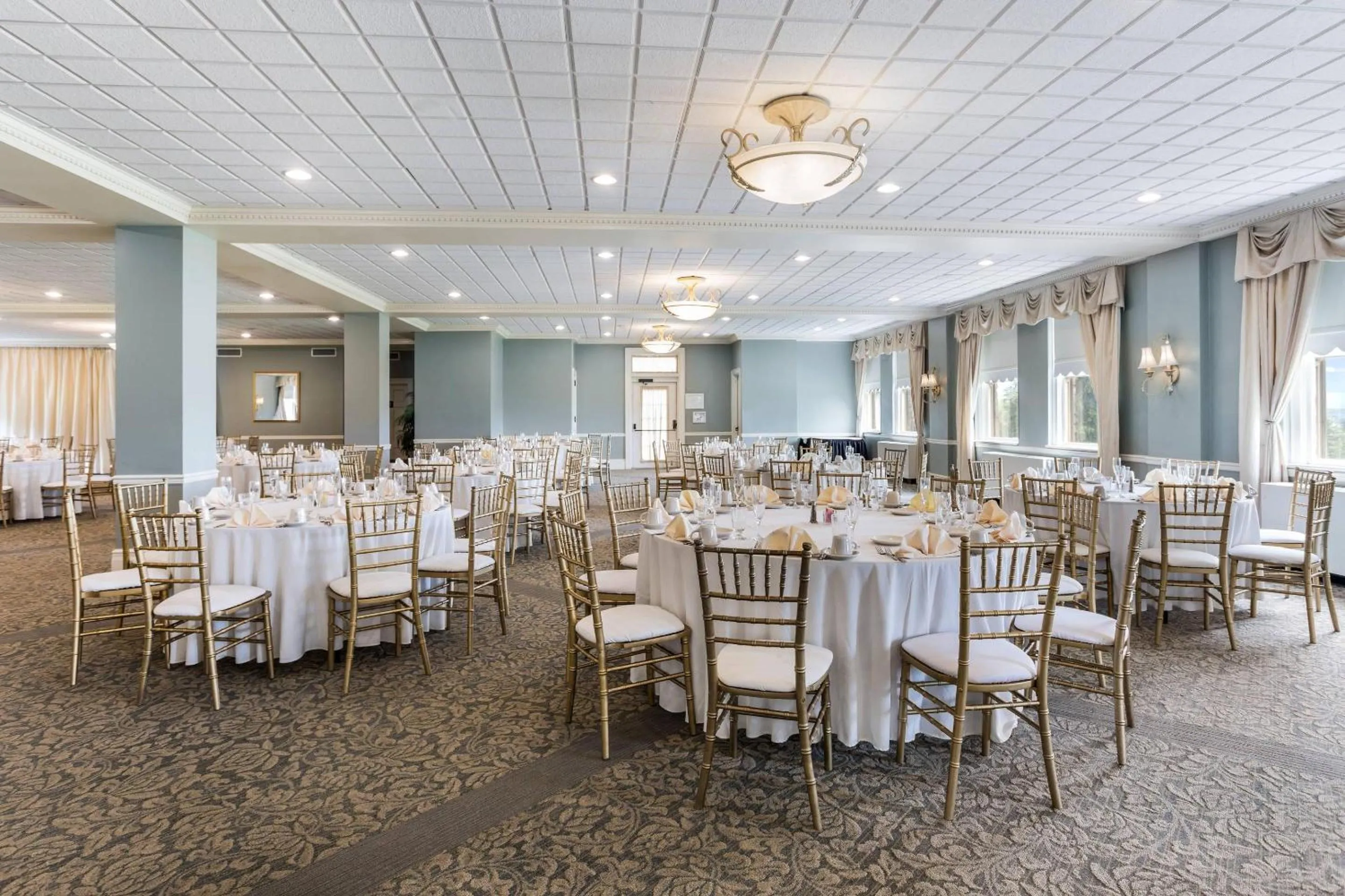 Meeting/conference room in Traditions Hotel & Spa Johnson City - Binghamton, an Ascend Collection Hotel