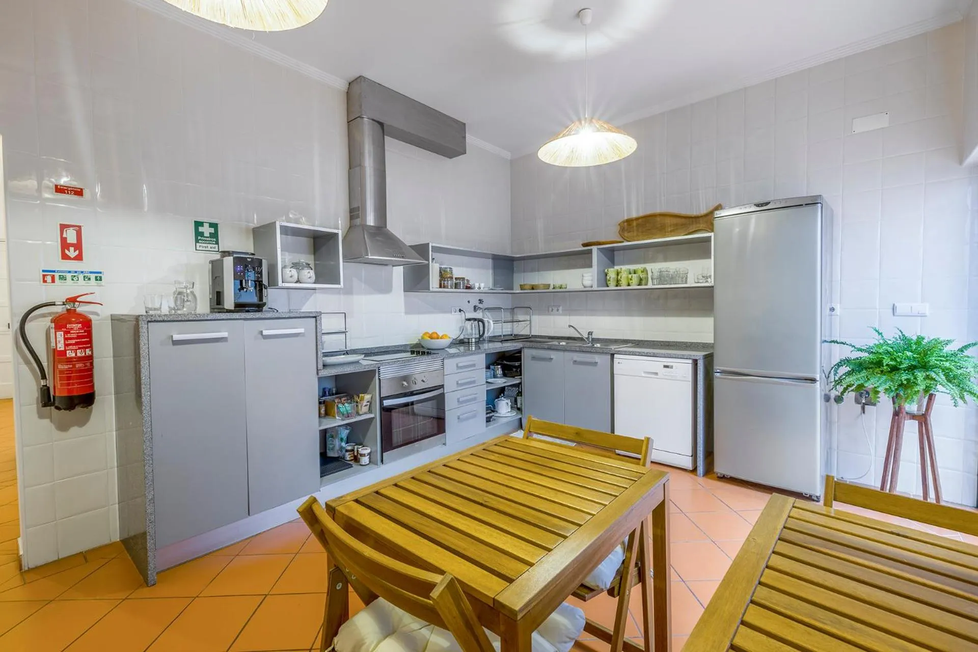 Communal kitchen in Casa Luma B&B