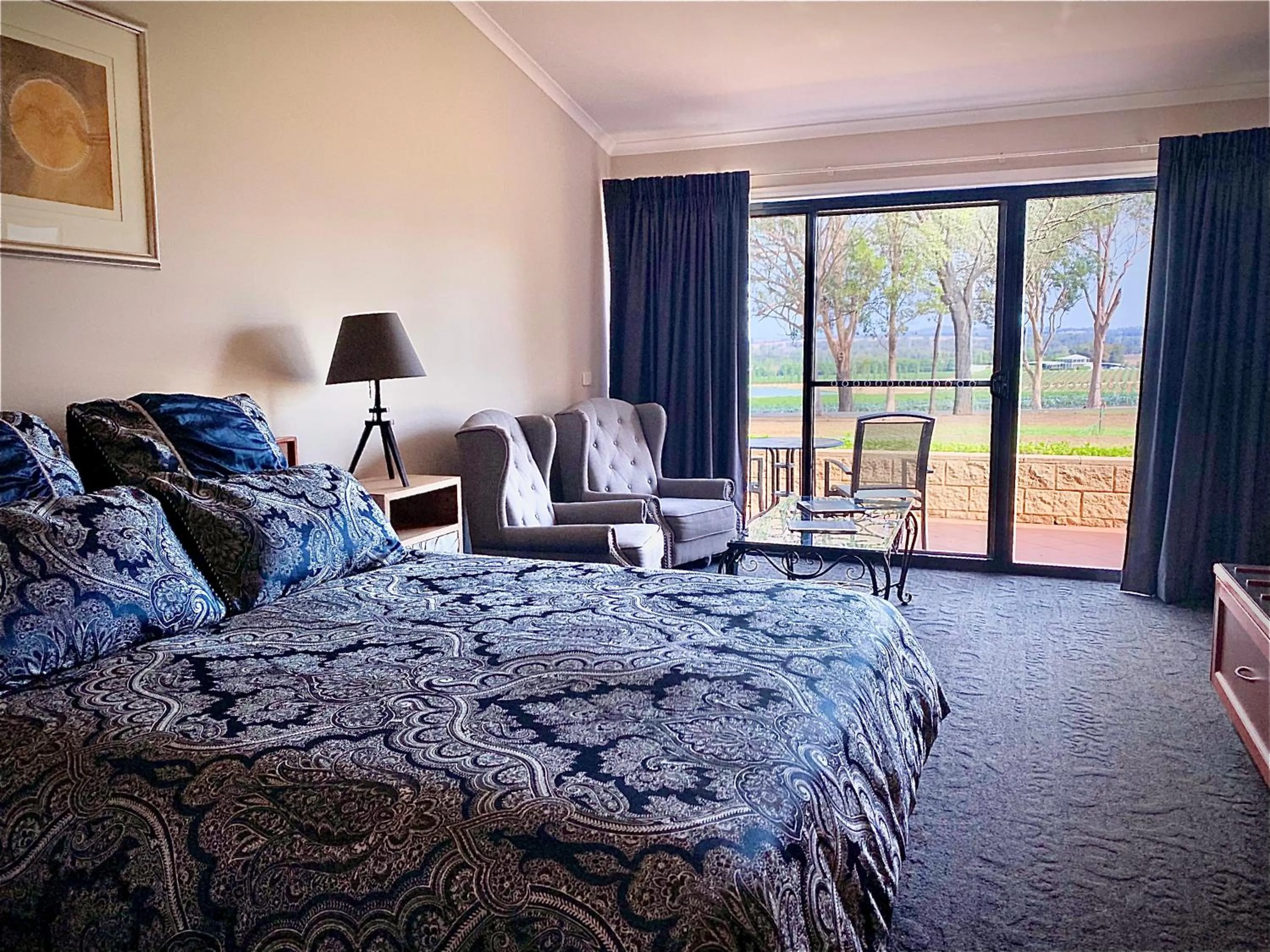 Living room, Bed in Estate Tuscany