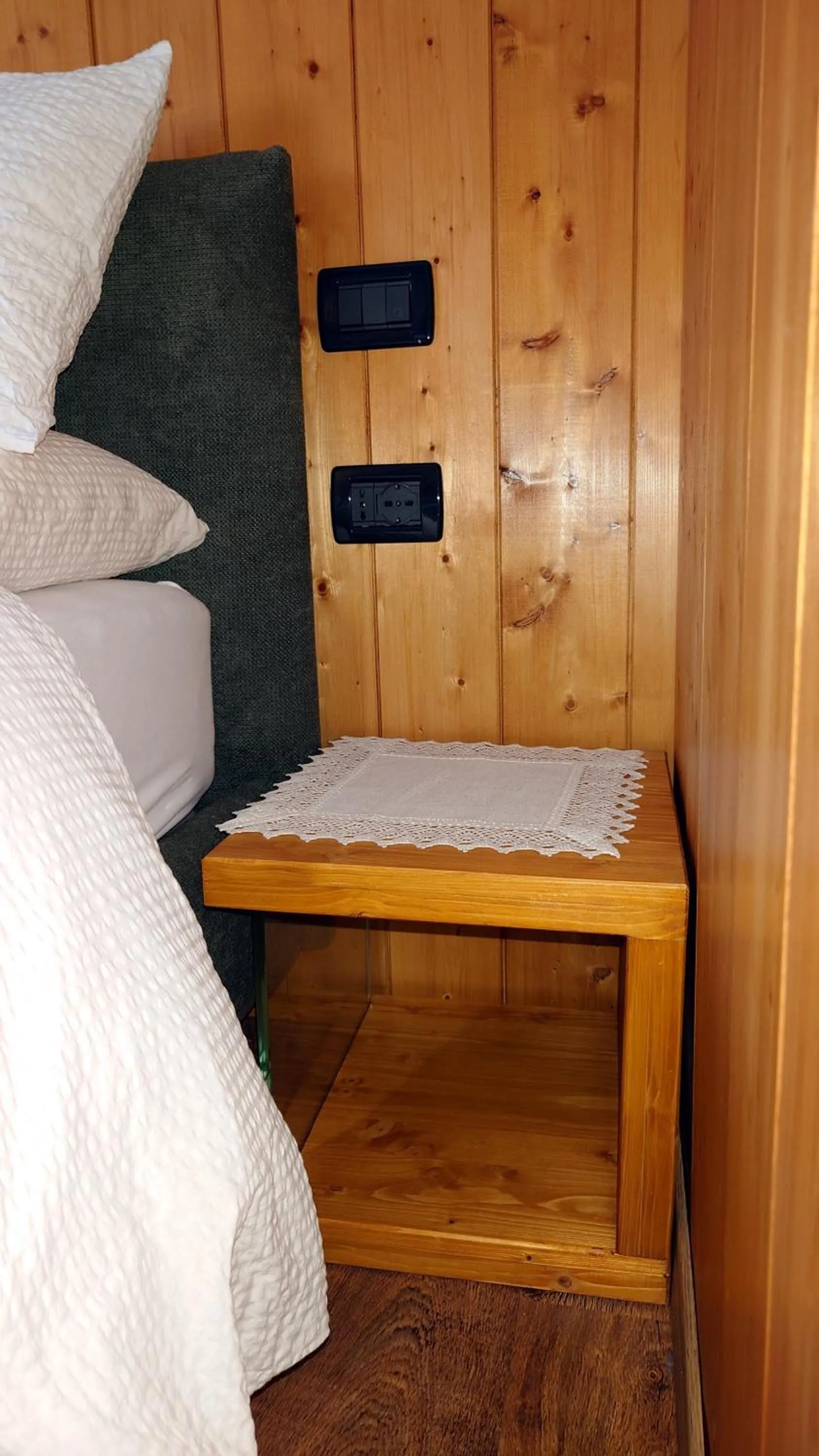 Bedroom, Bed in Bilocale centro paese con posto auto