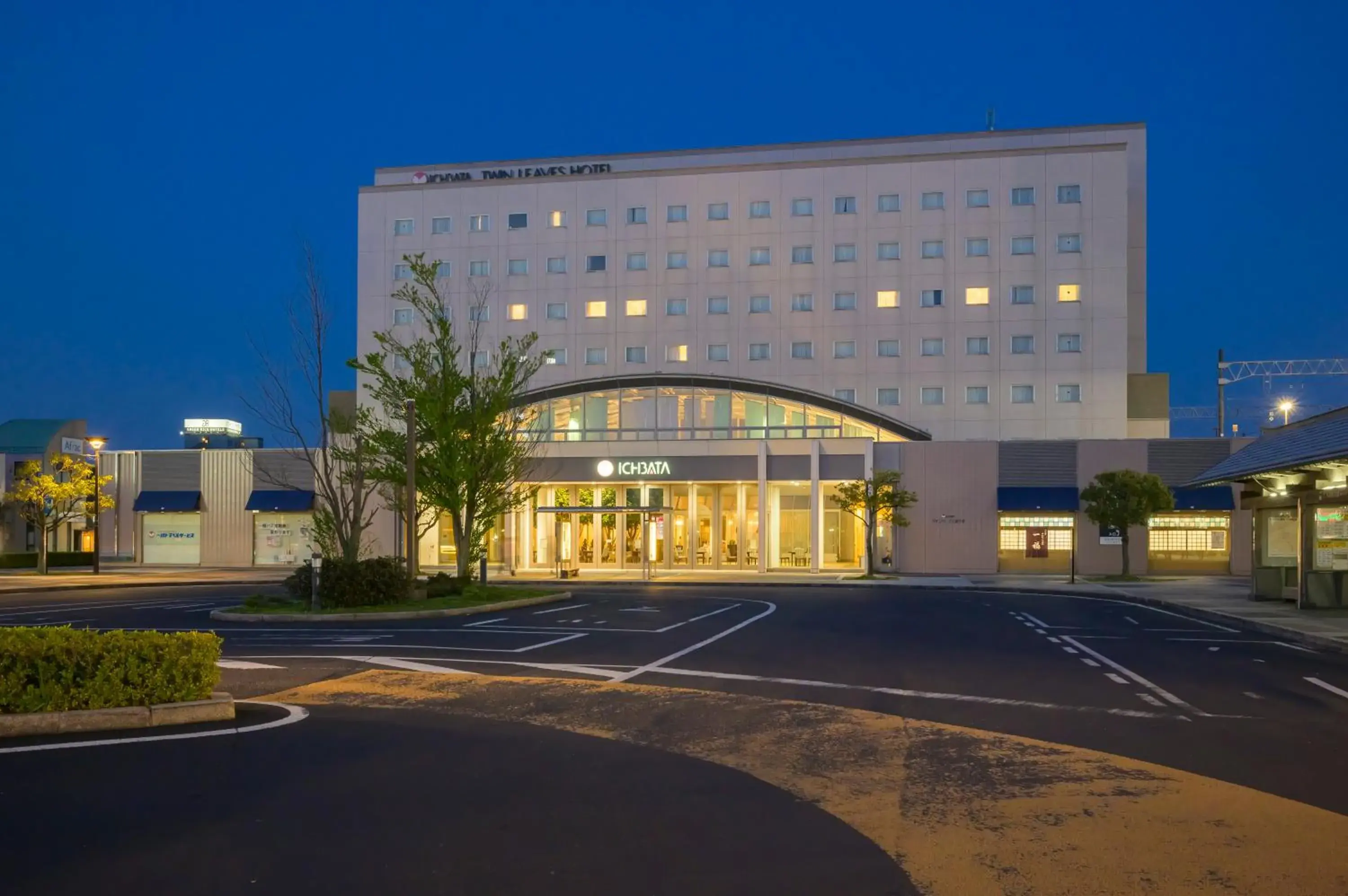 Property building in Twin Leaves Hotel Izumo Property building in Twin Leaves Hotel Izumo