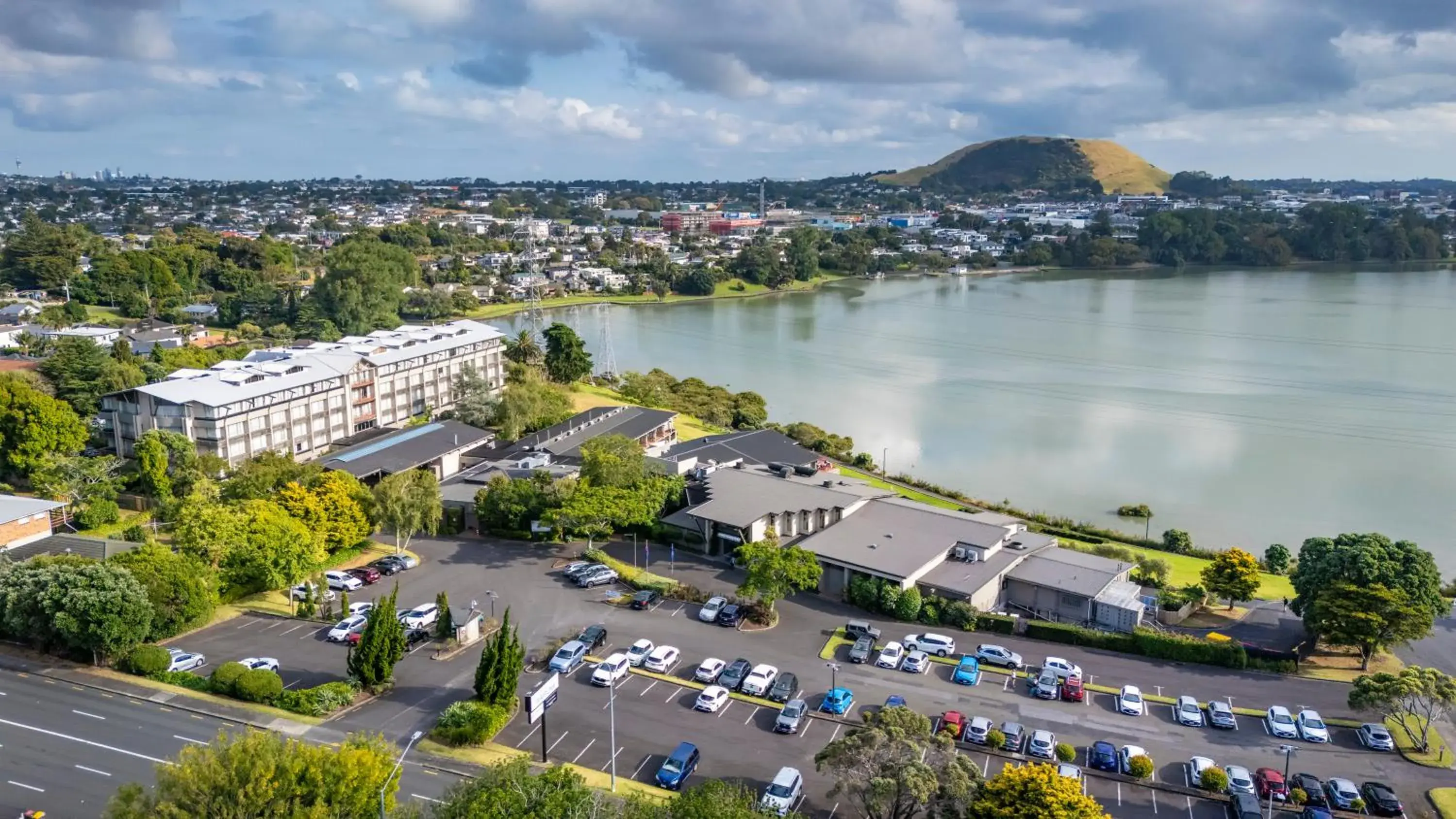 Property building in Waipuna Hotel & Conference Centre Property building in Waipuna Hotel & Conference Centre