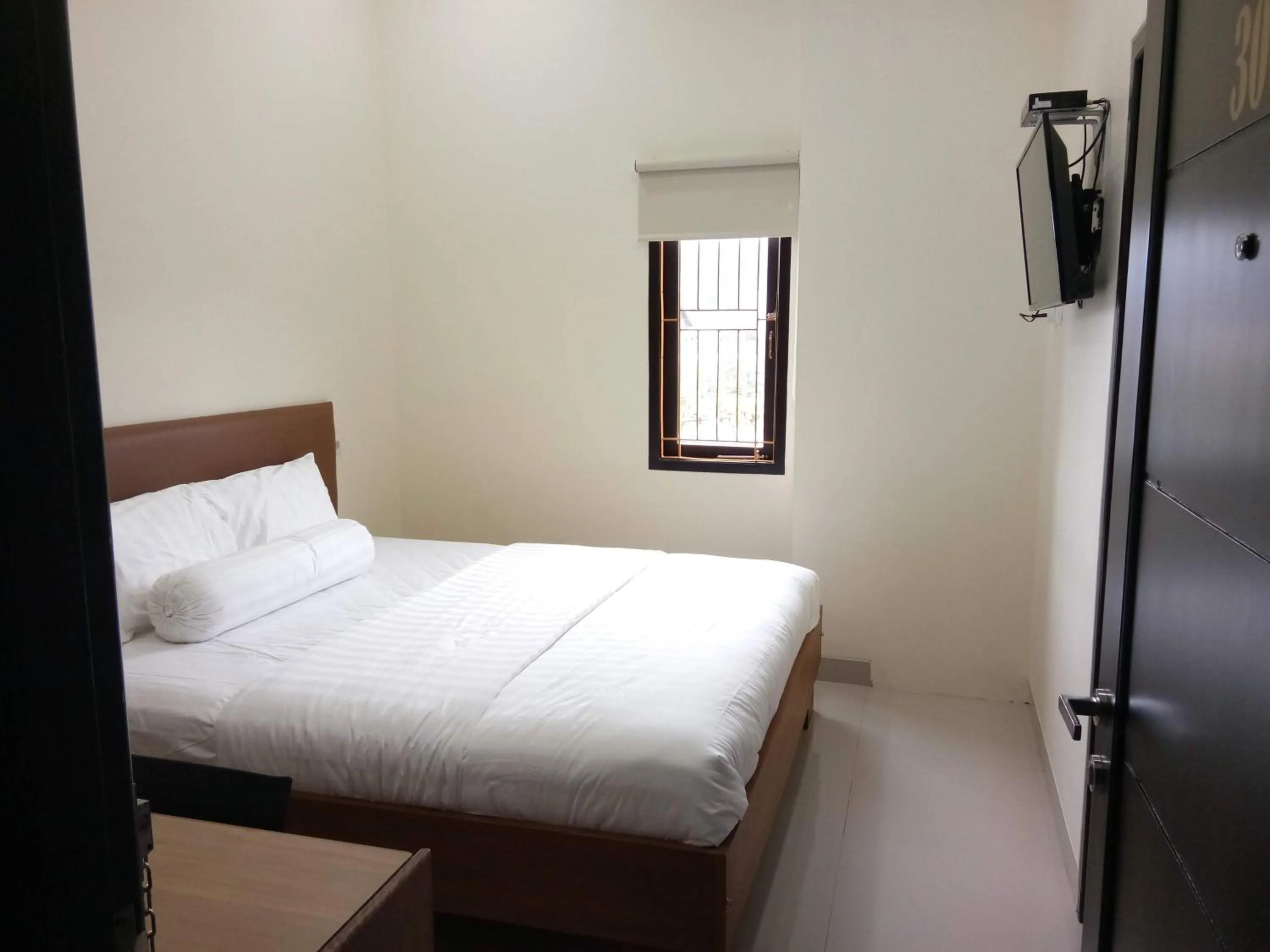 Bedroom, Bed in Clean & Comfort Homestay