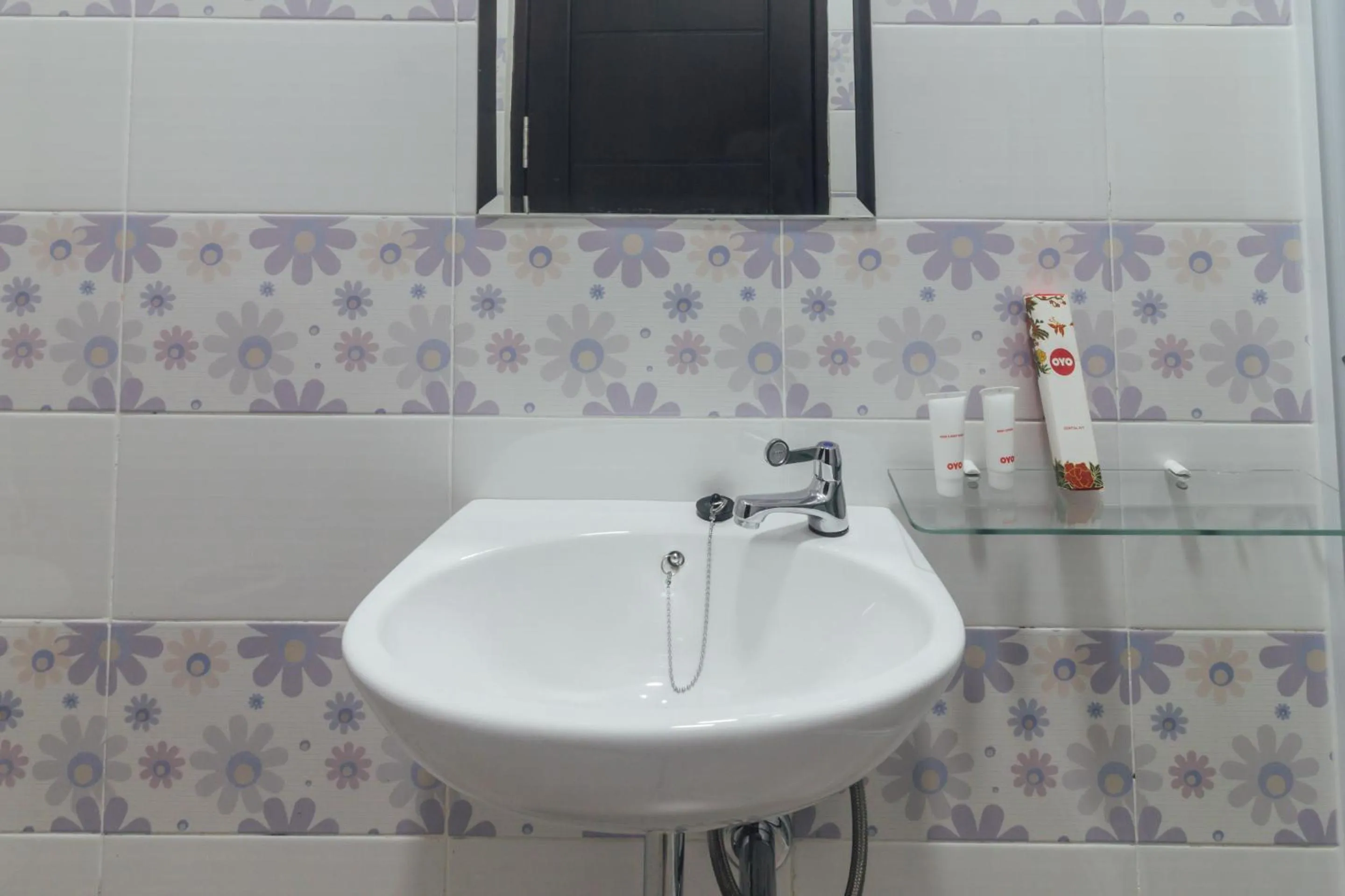 Bathroom in Clean & Comfort Homestay