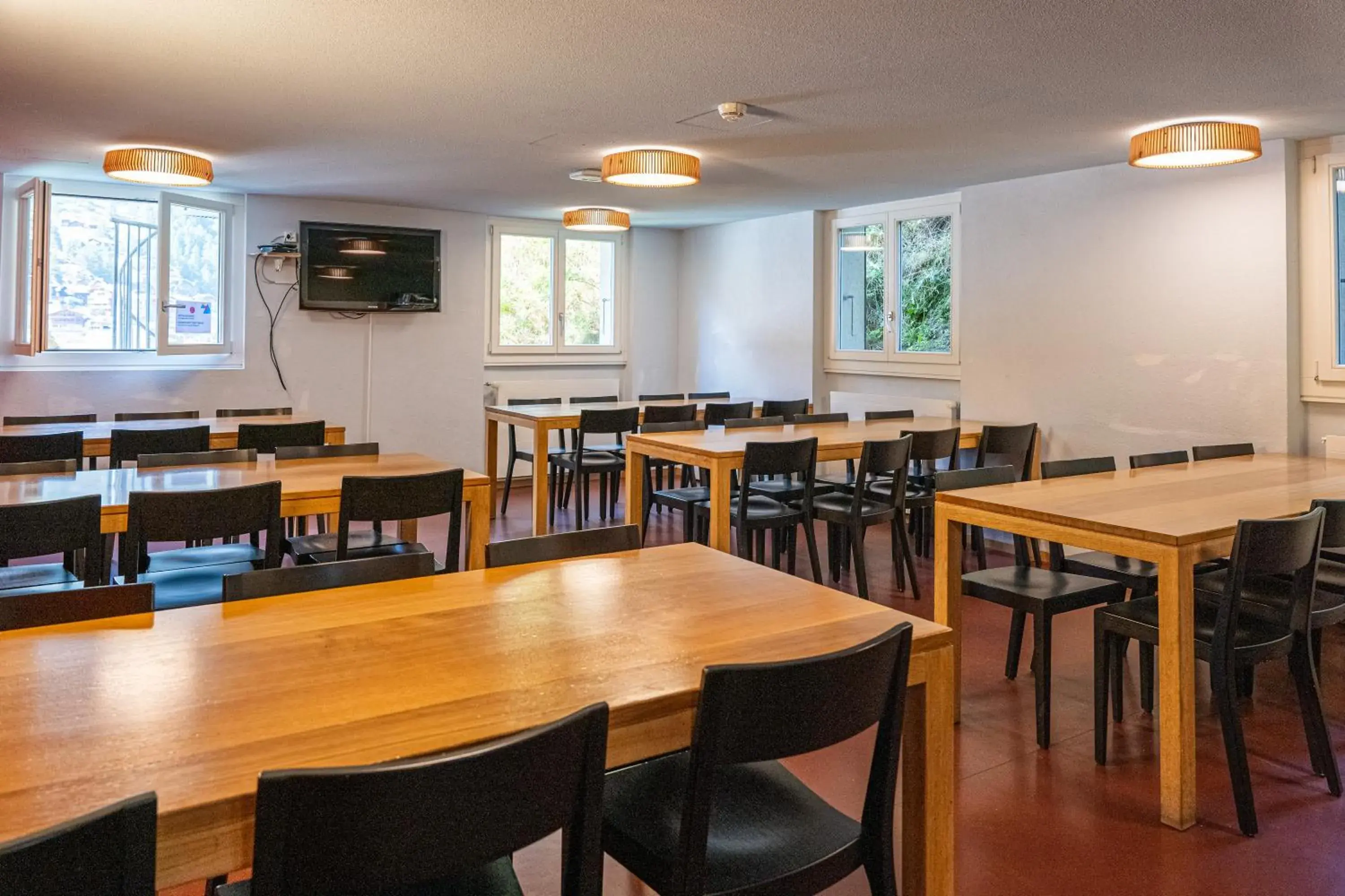 Restaurant/places to eat in Zermatt Youth Hostel Restaurant/places to eat in Zermatt Youth Hostel