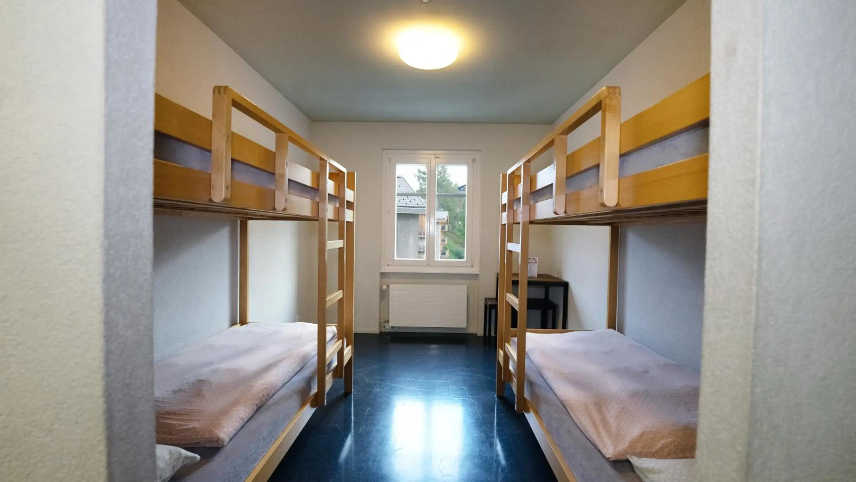 Photo of the whole room, Bed in Zermatt Youth Hostel Photo of the whole room, Bed in Zermatt Youth Hostel