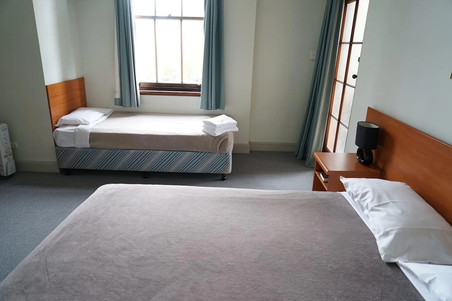 Bedroom, Bed in Hurstville Ritz Hotel