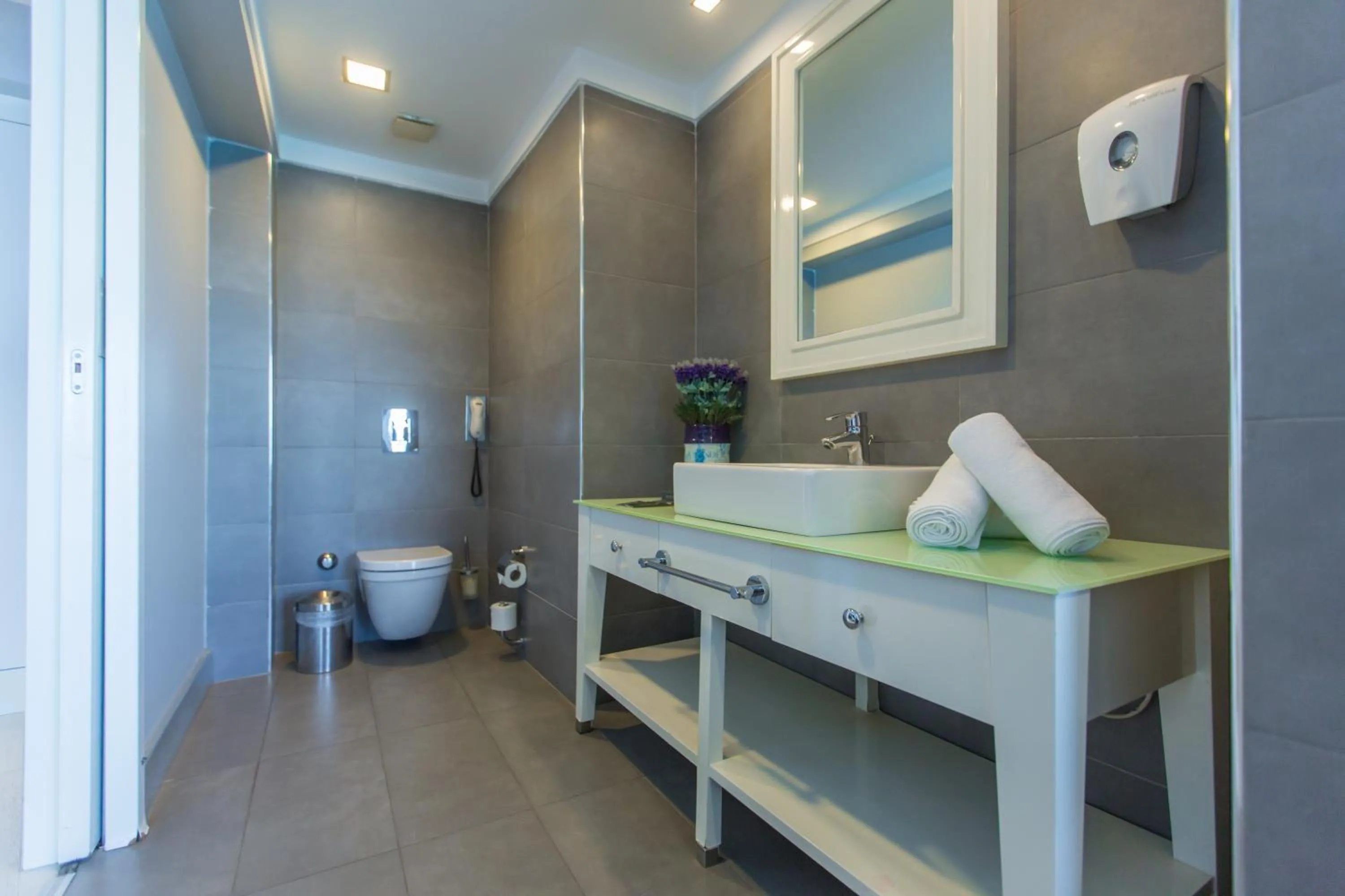 Efe Hotel