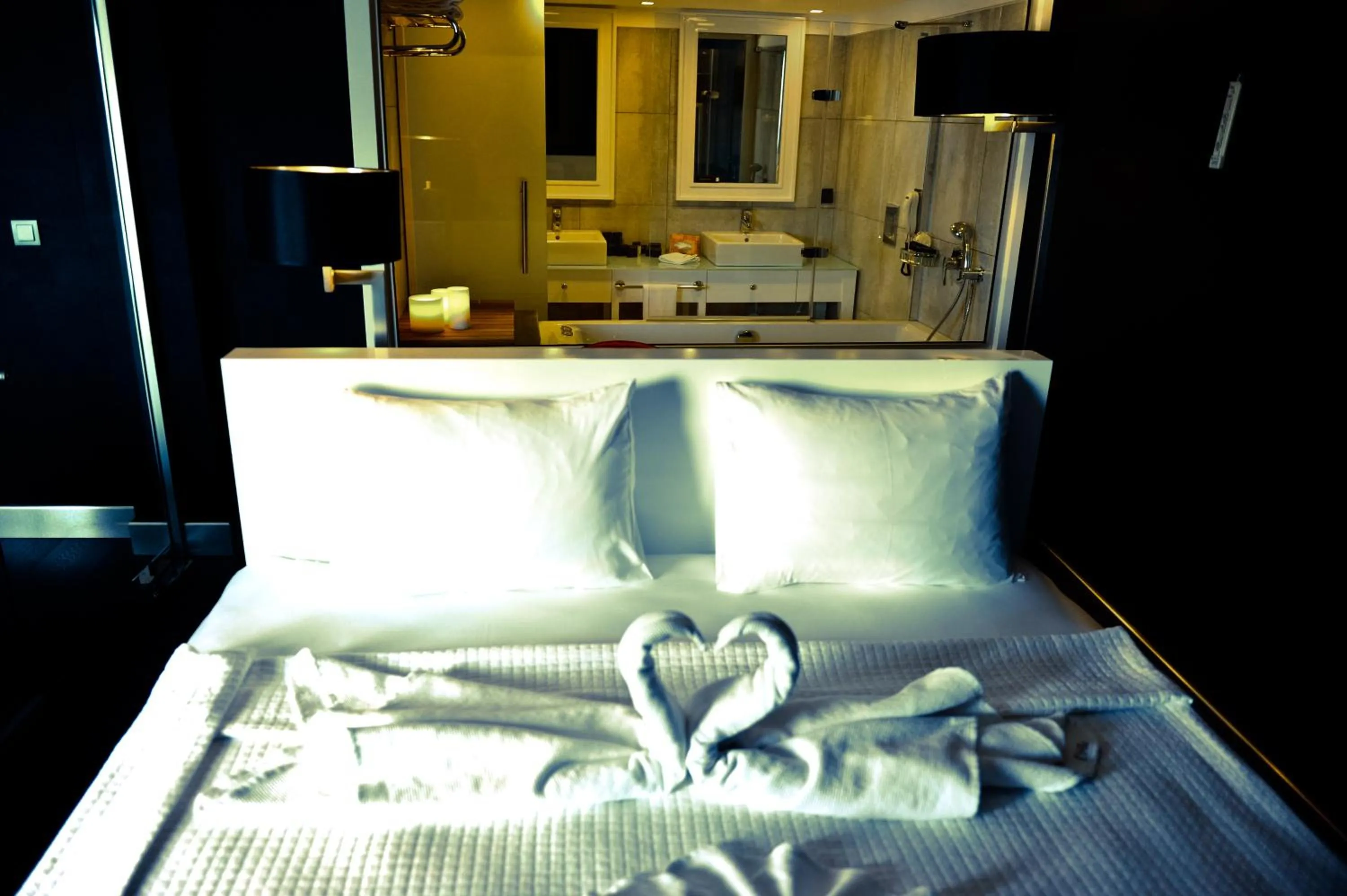 Photo of the whole room, Bed in Efe Hotel