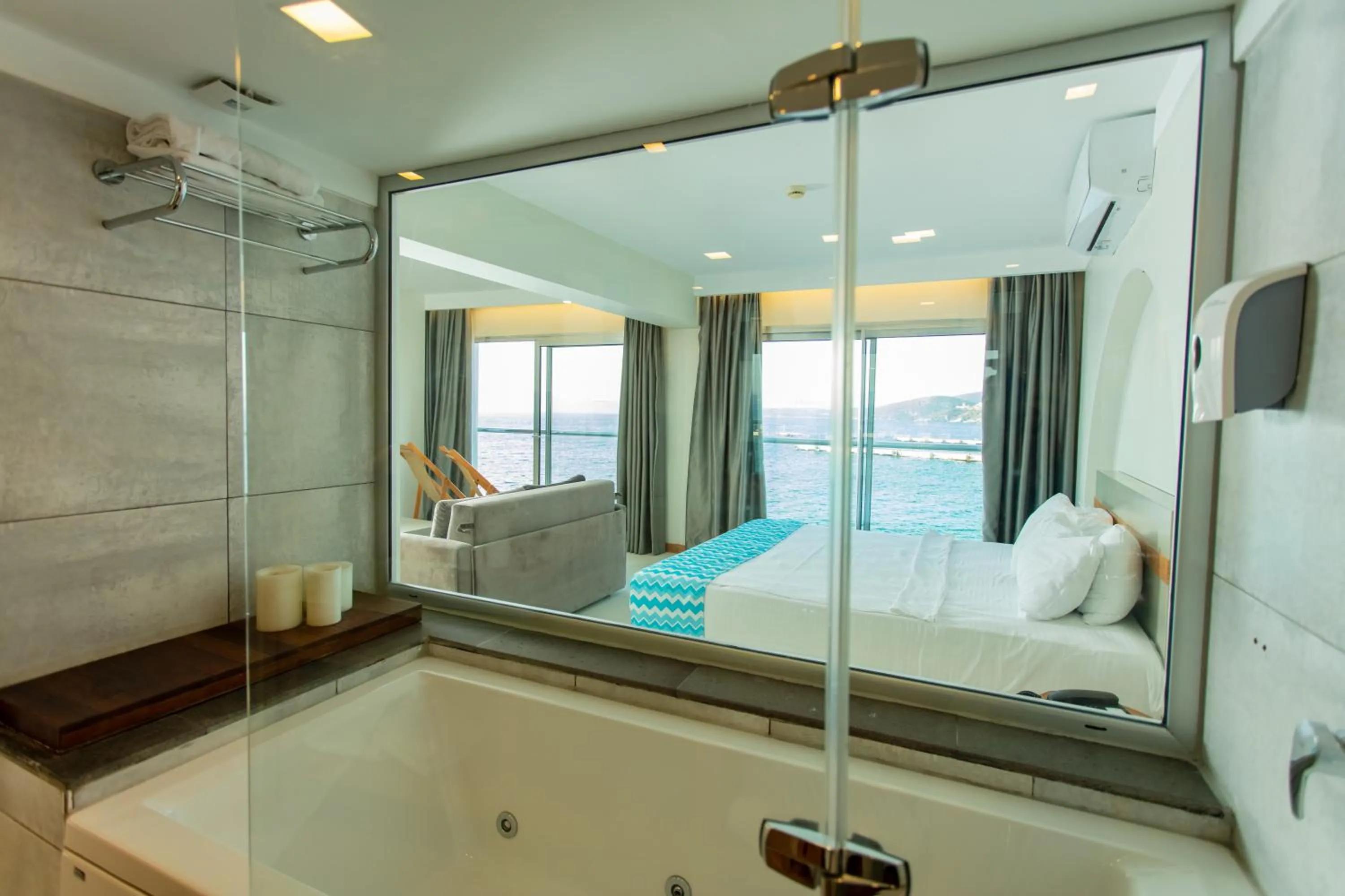 Bathroom, Bed in Efe Hotel