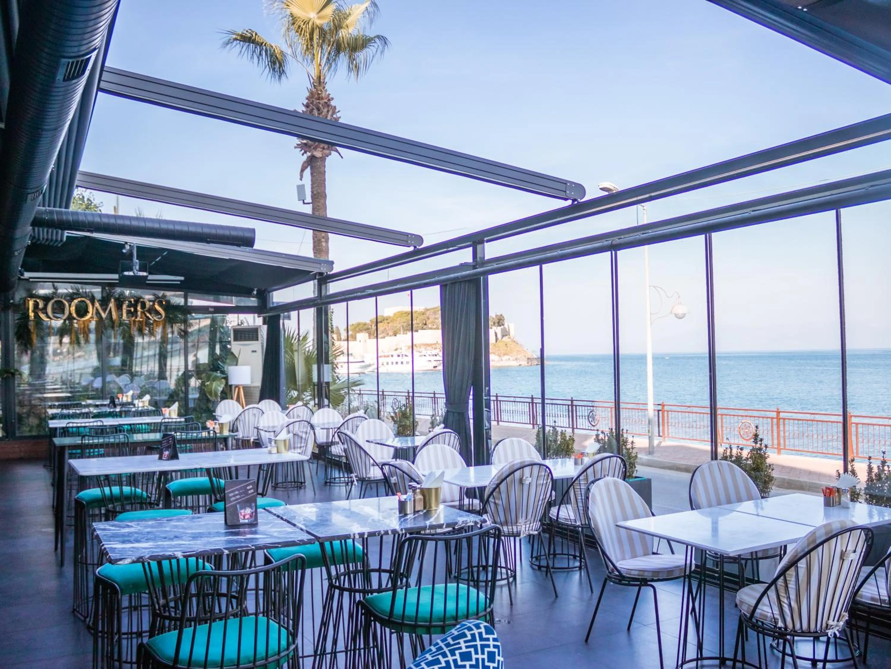 Restaurant/places to eat in Efe Hotel