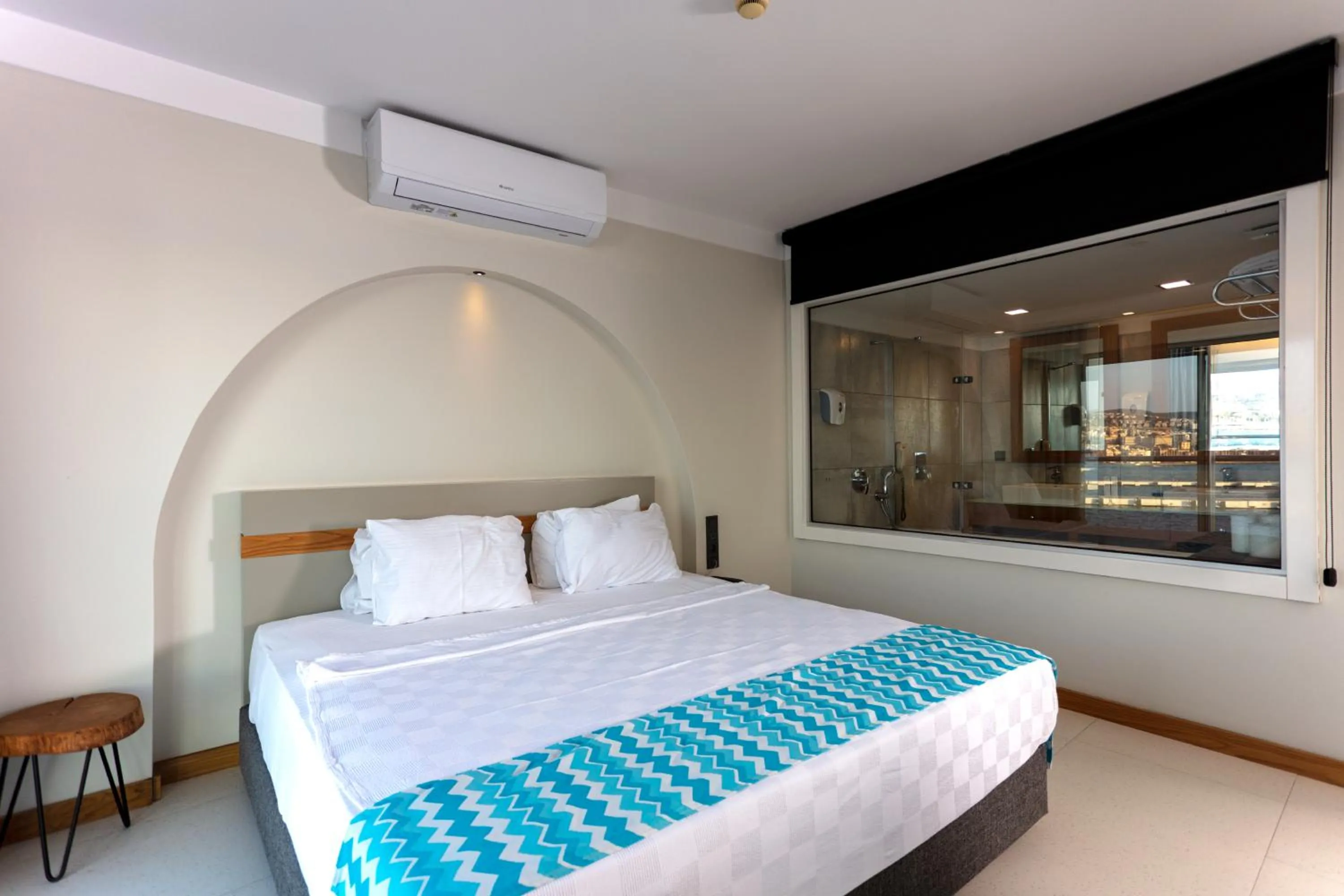 Photo of the whole room, Bed in Efe Hotel