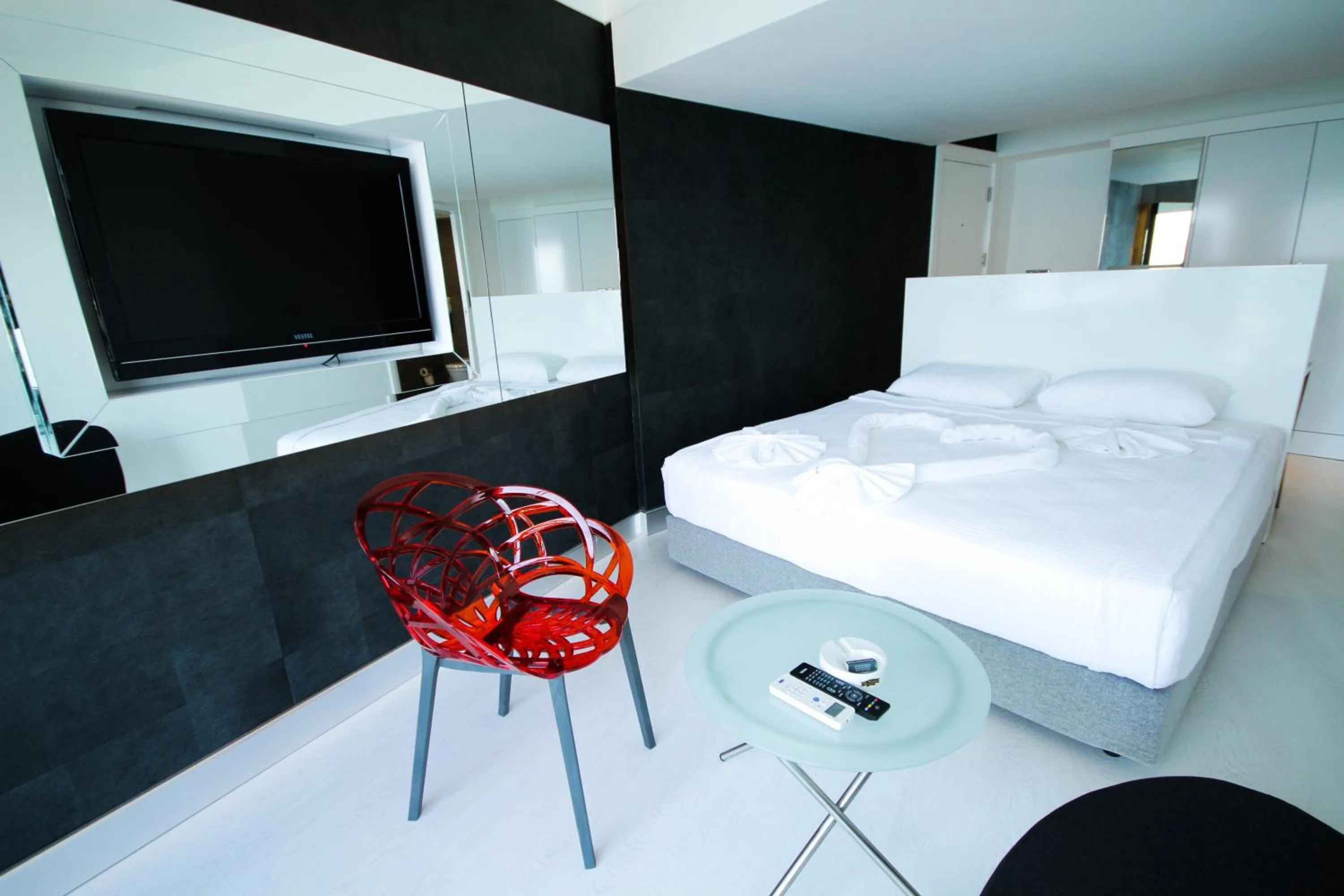Photo of the whole room, Bed in Efe Hotel