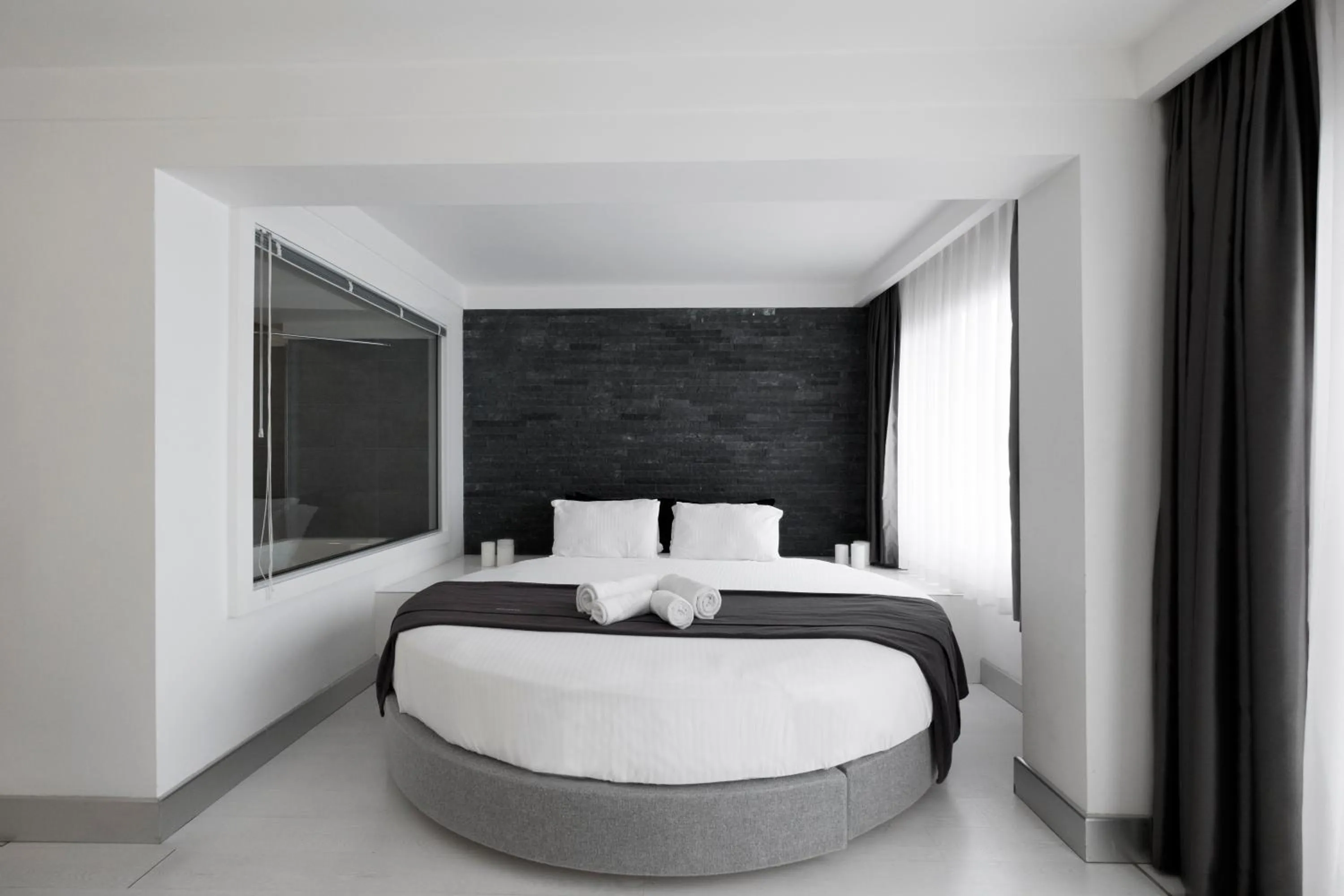 Bedroom, Bed in Efe Hotel