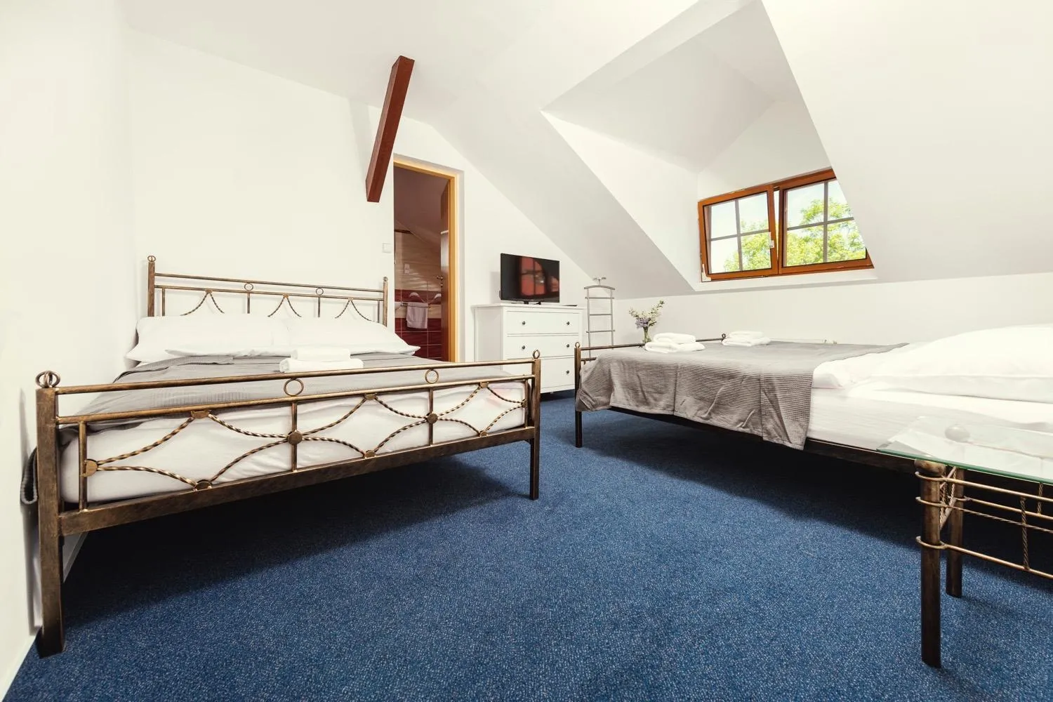 Bed in Ostende Chocerady - ubytování u řeky