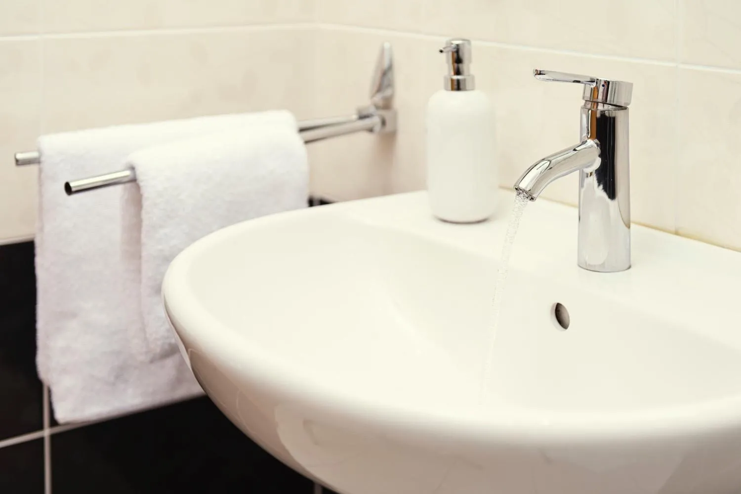 Bathroom in Ostende Chocerady - ubytování u řeky