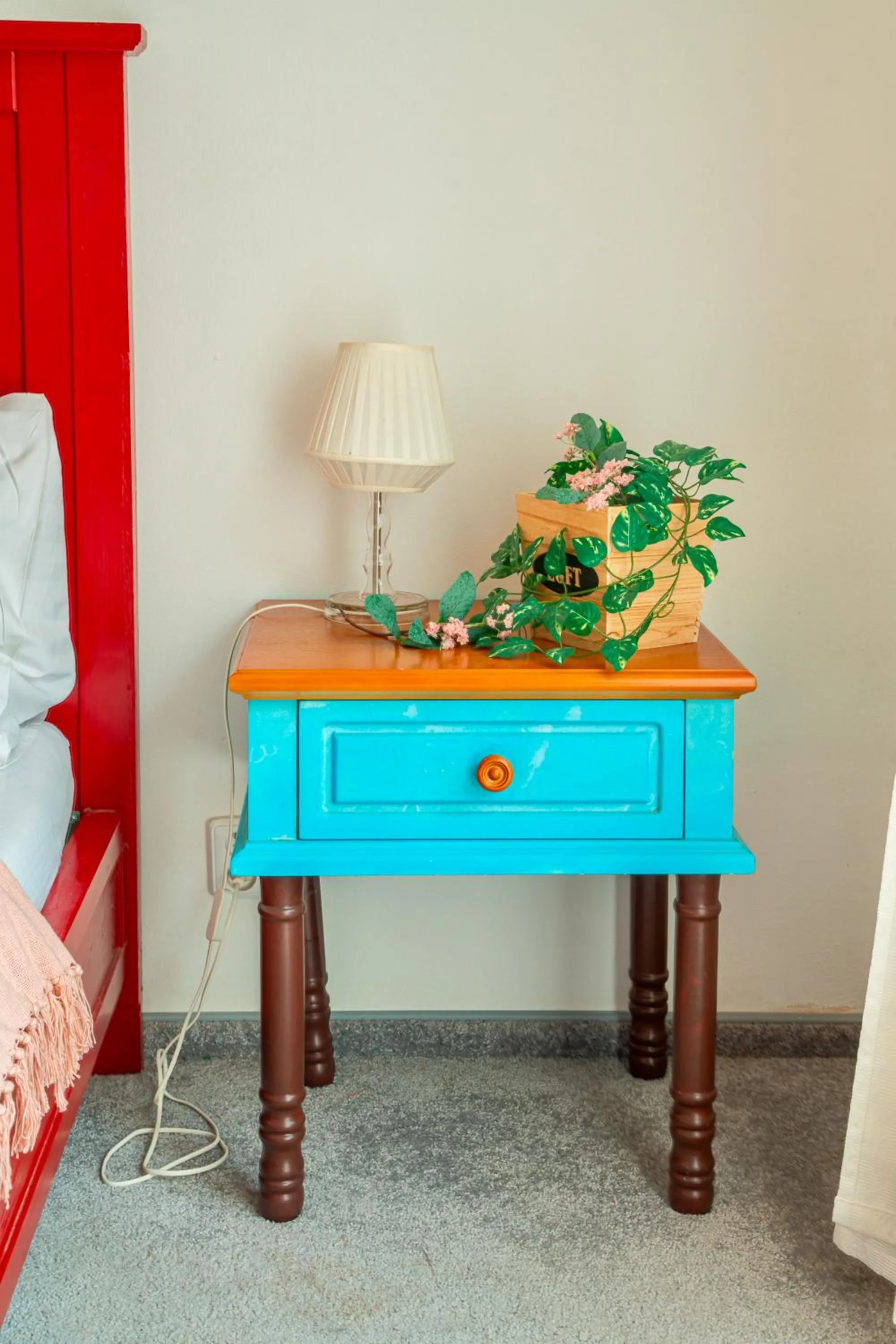 furniture in Ostende Chocerady - ubytování u řeky
