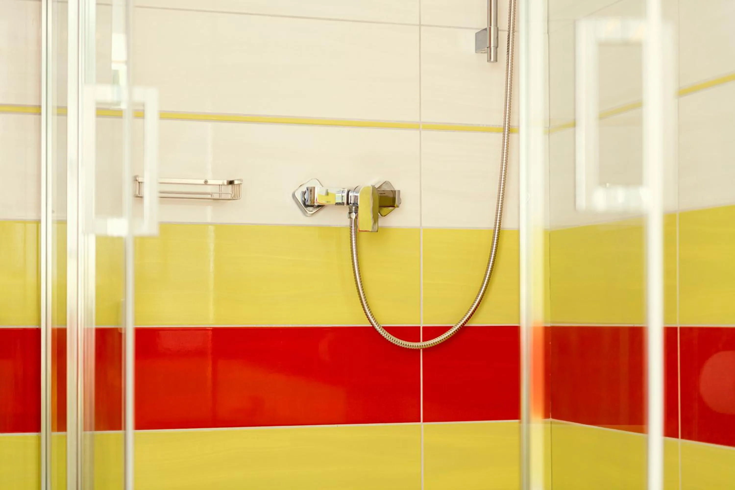 Shower in Ostende Chocerady - ubytování u řeky