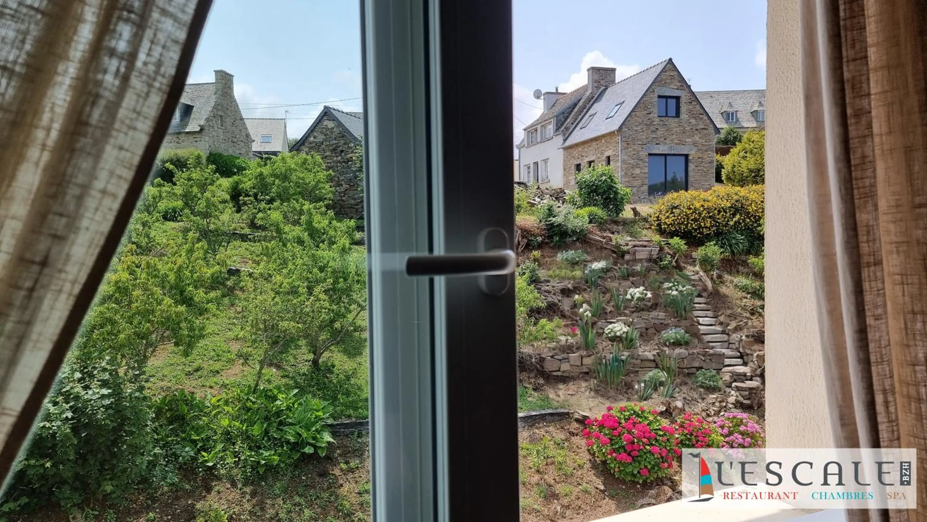 Garden view in L'Escale Evel Er Gêr