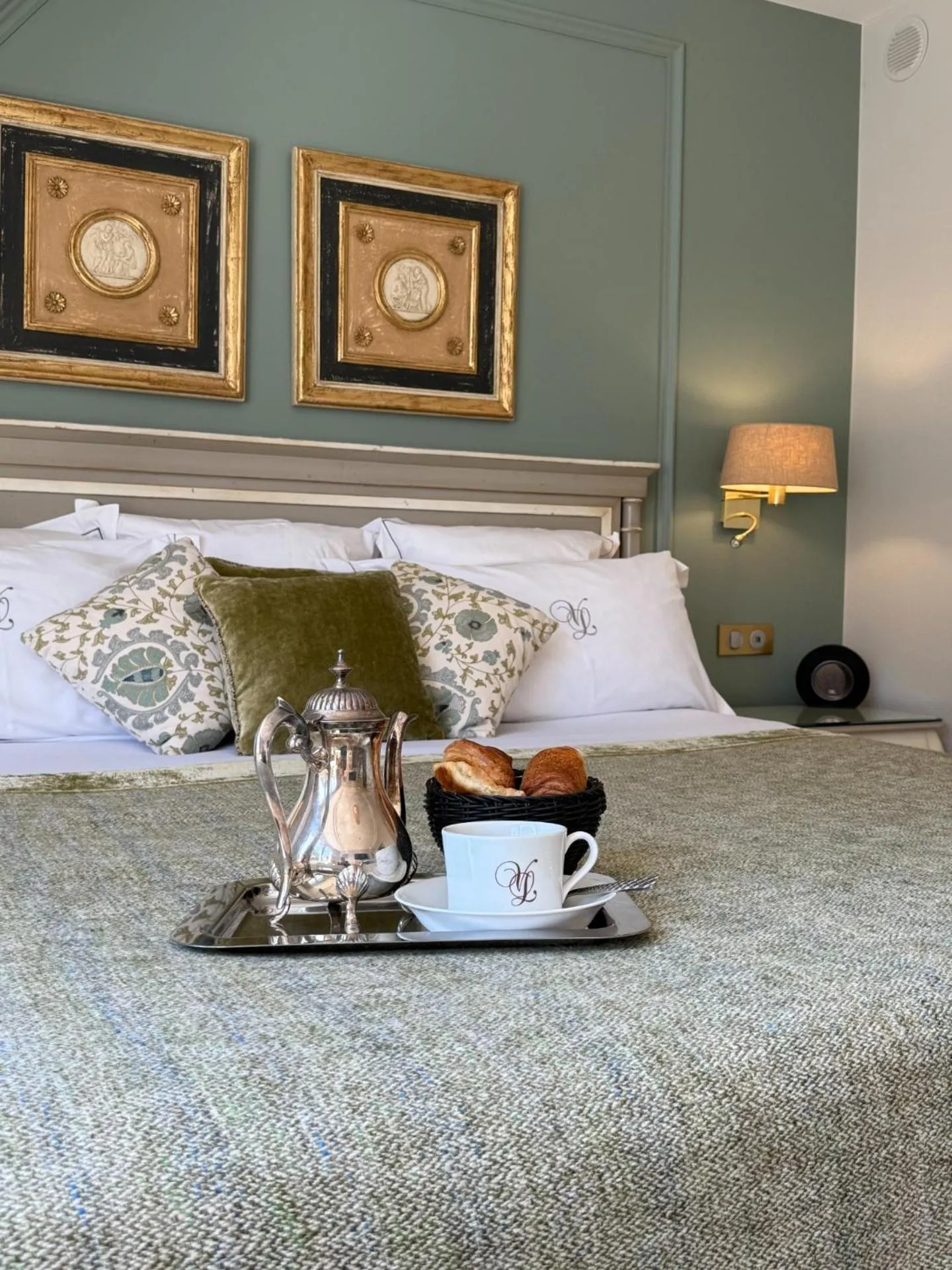 Bed in Villa Lara Hotel