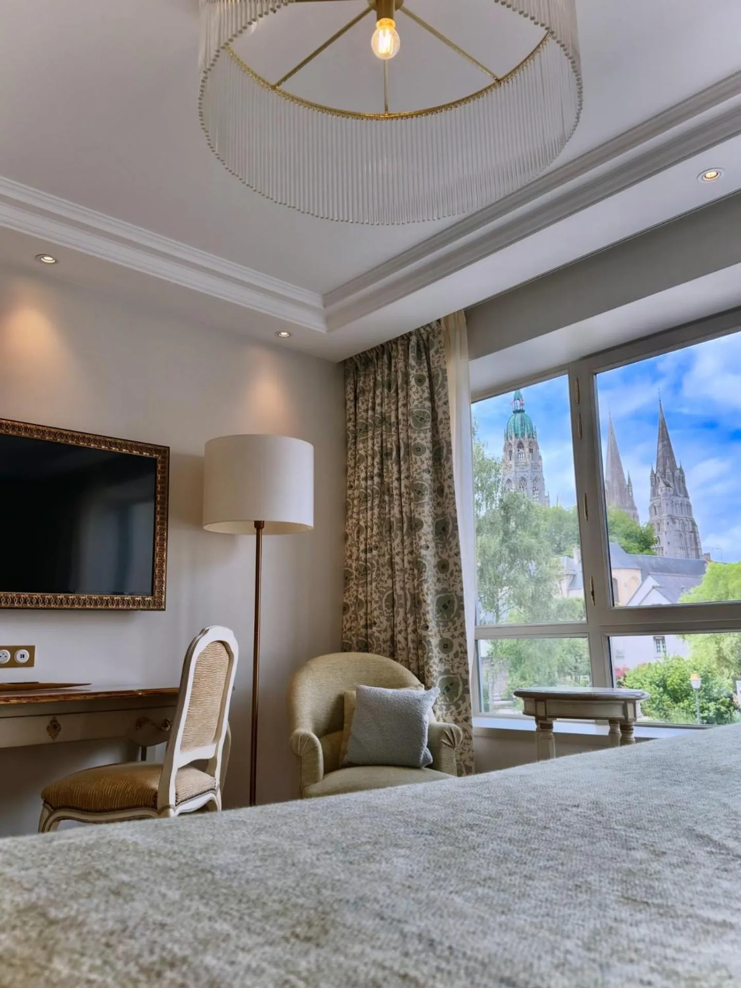 Bed in Villa Lara Hotel