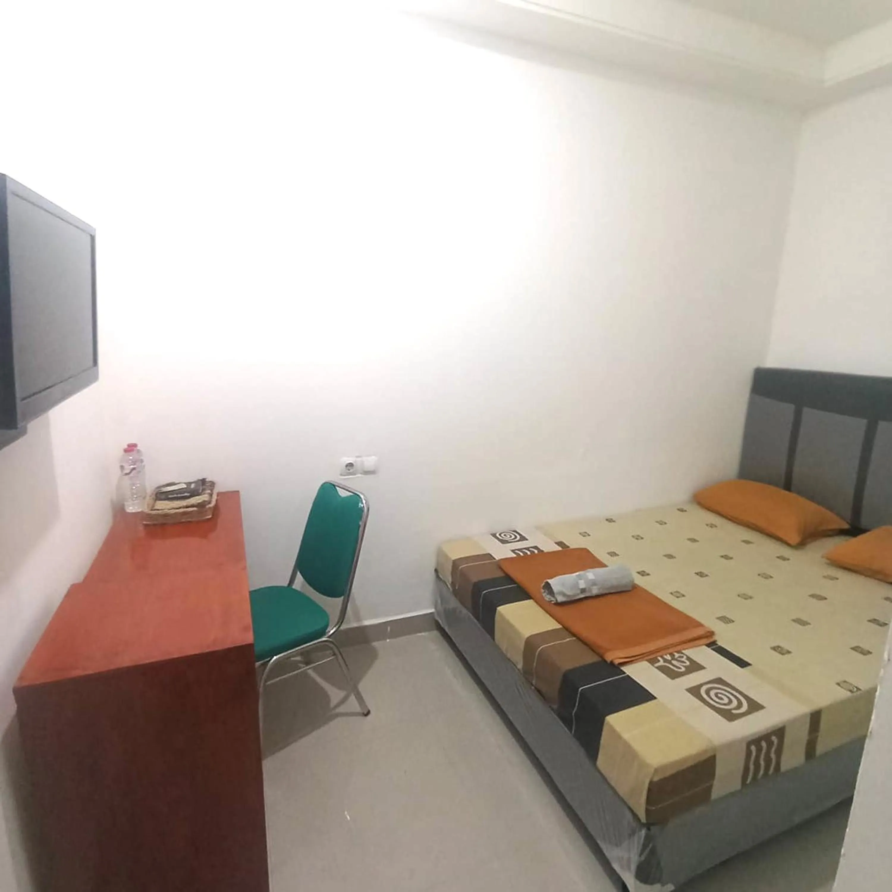 Bed in Habibah Syariah Hotel