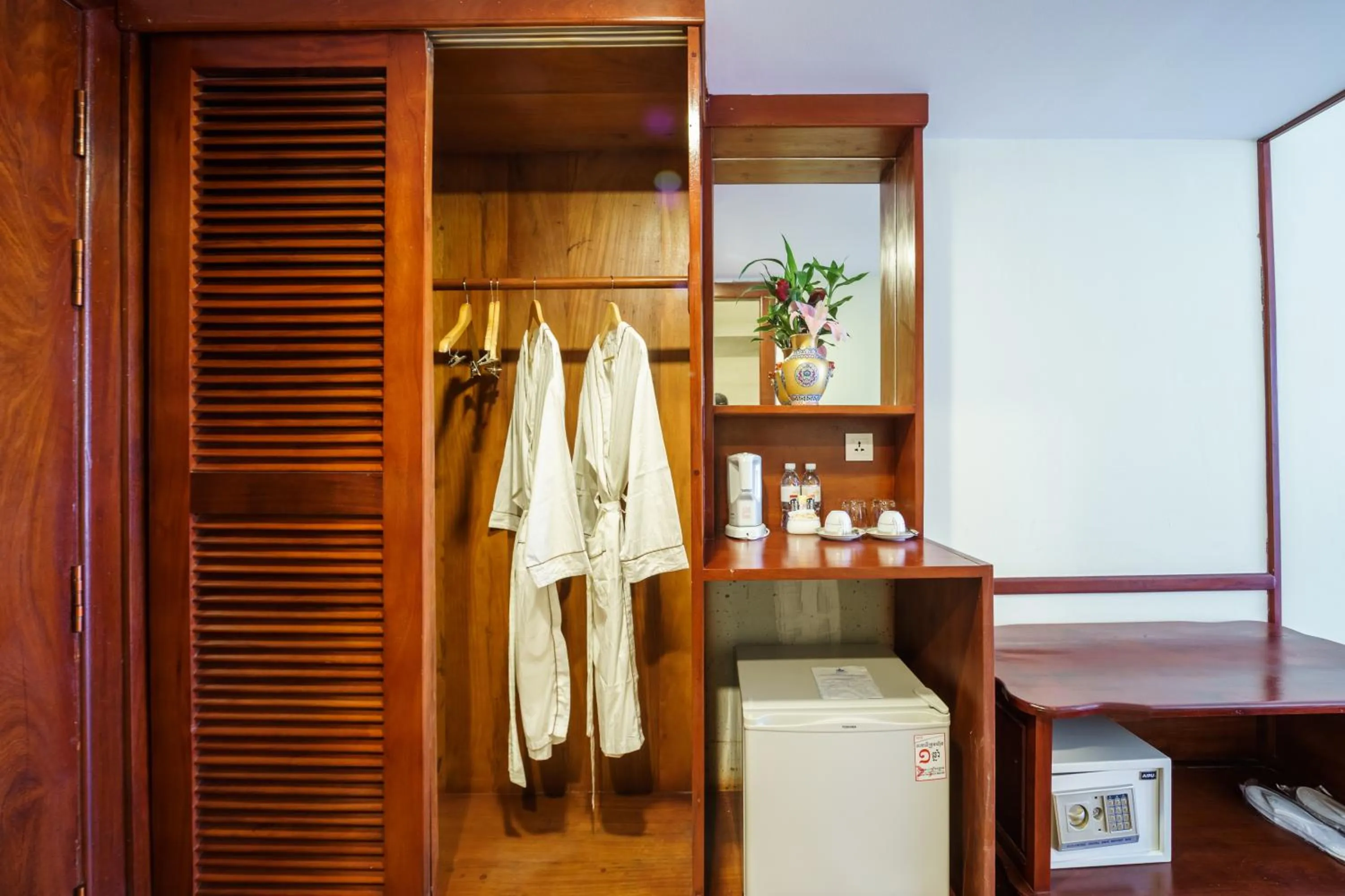 Decorative detail in Smiling Deluxe Hotel