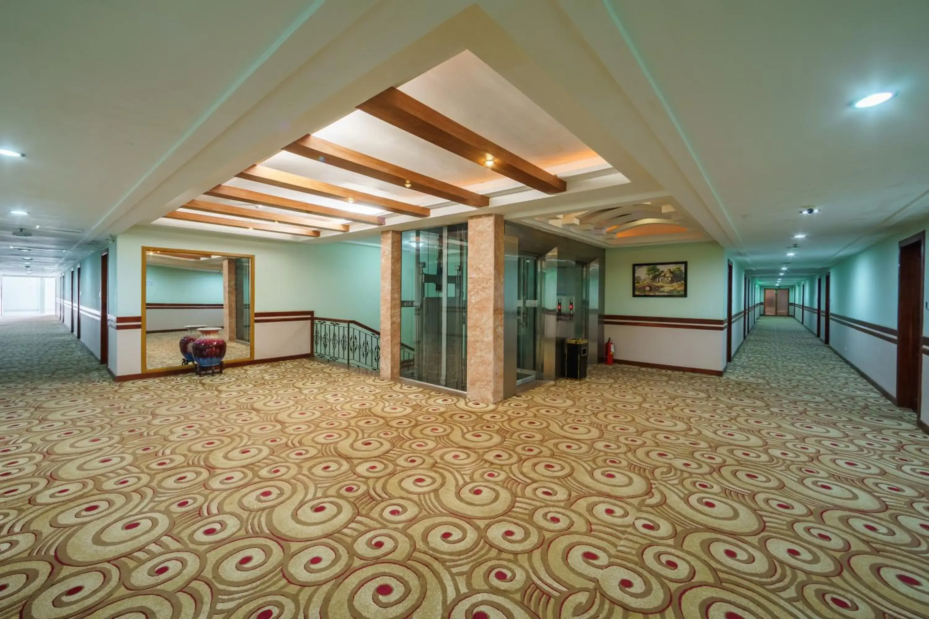 Property building in Smiling Deluxe Hotel Property building in Smiling Deluxe Hotel