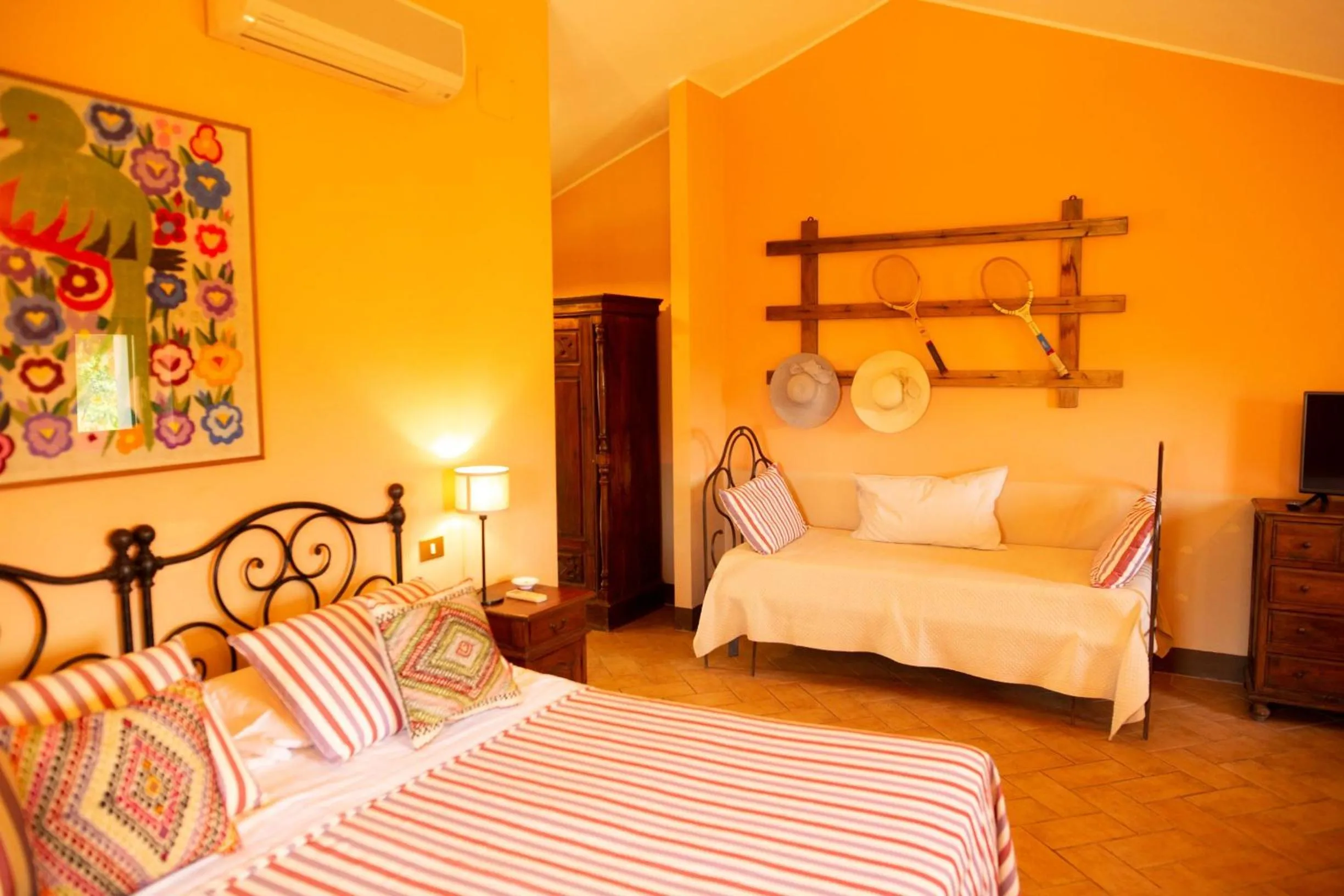 Bedroom, Bed in Villa Pardi