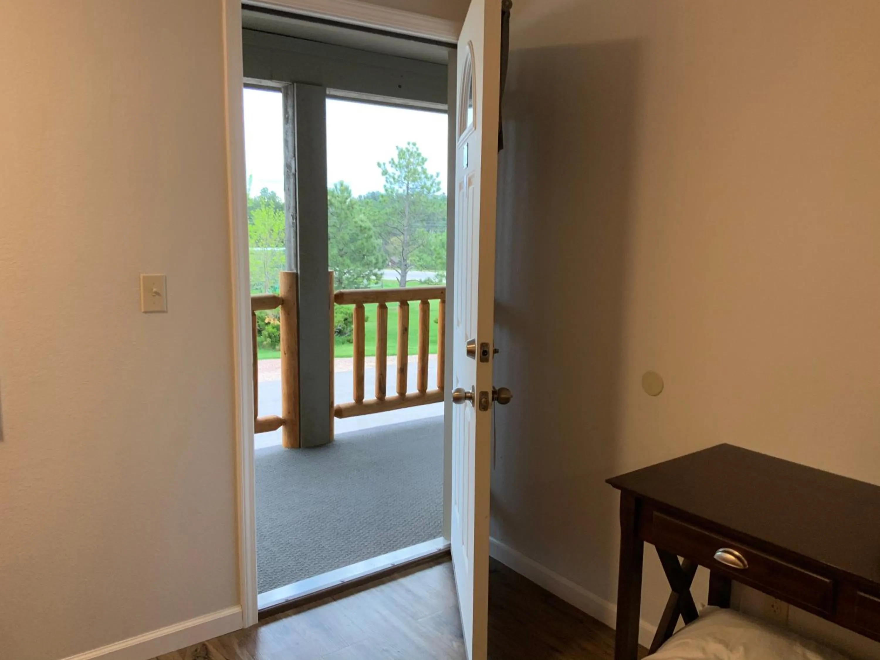 Balcony/Terrace in Rockerville Lodge & Cabins