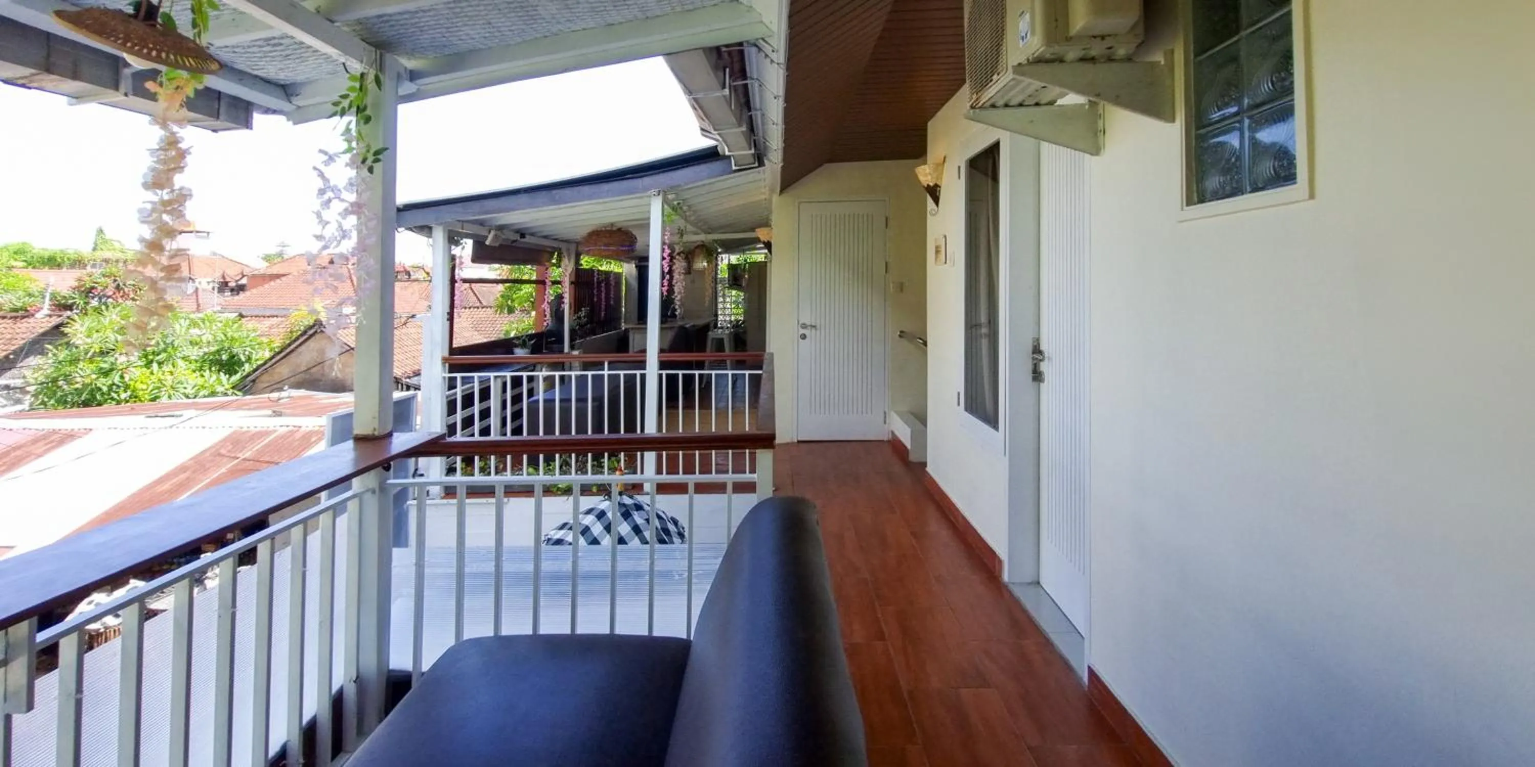 Balcony/Terrace in Gustav Bali Homestay and Massage