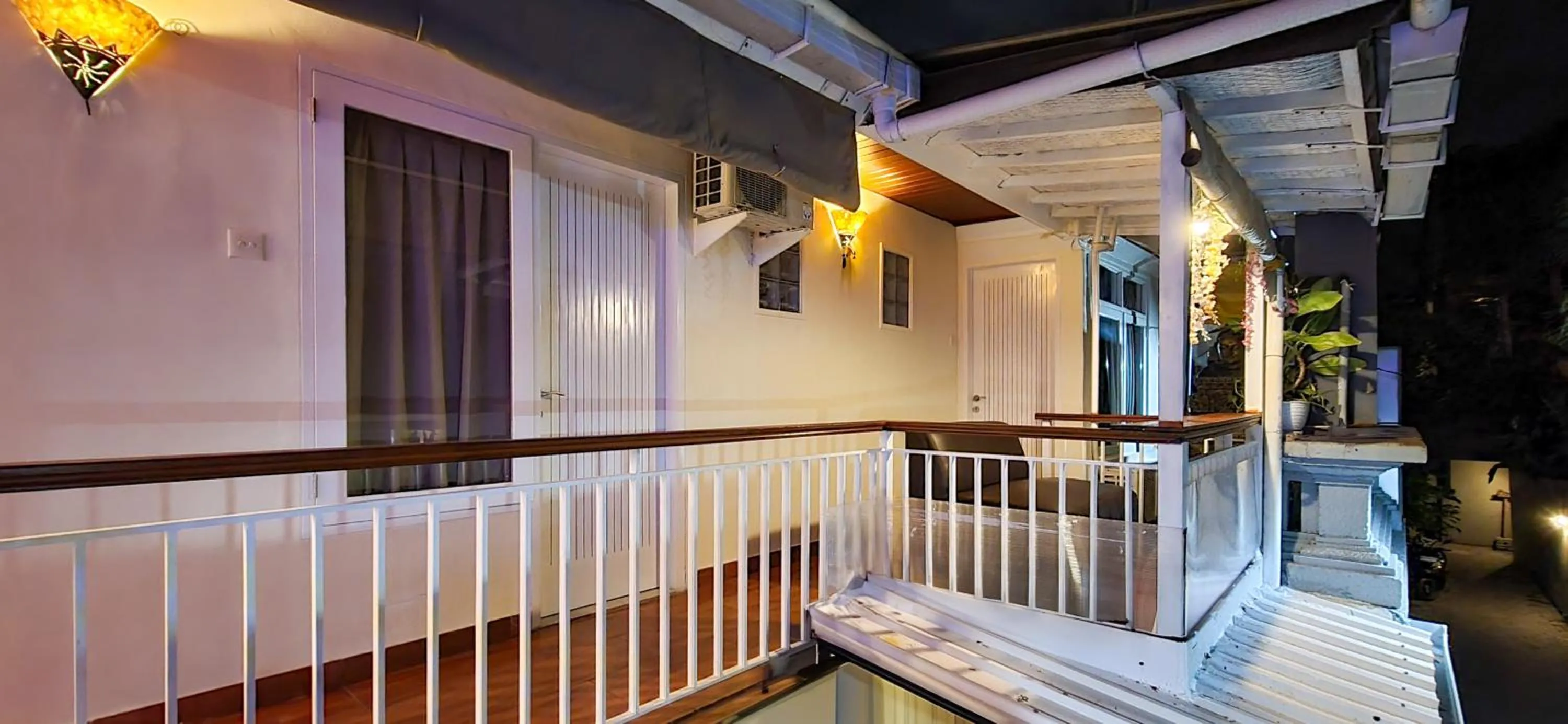 Balcony/Terrace in Gustav Bali Homestay and Massage