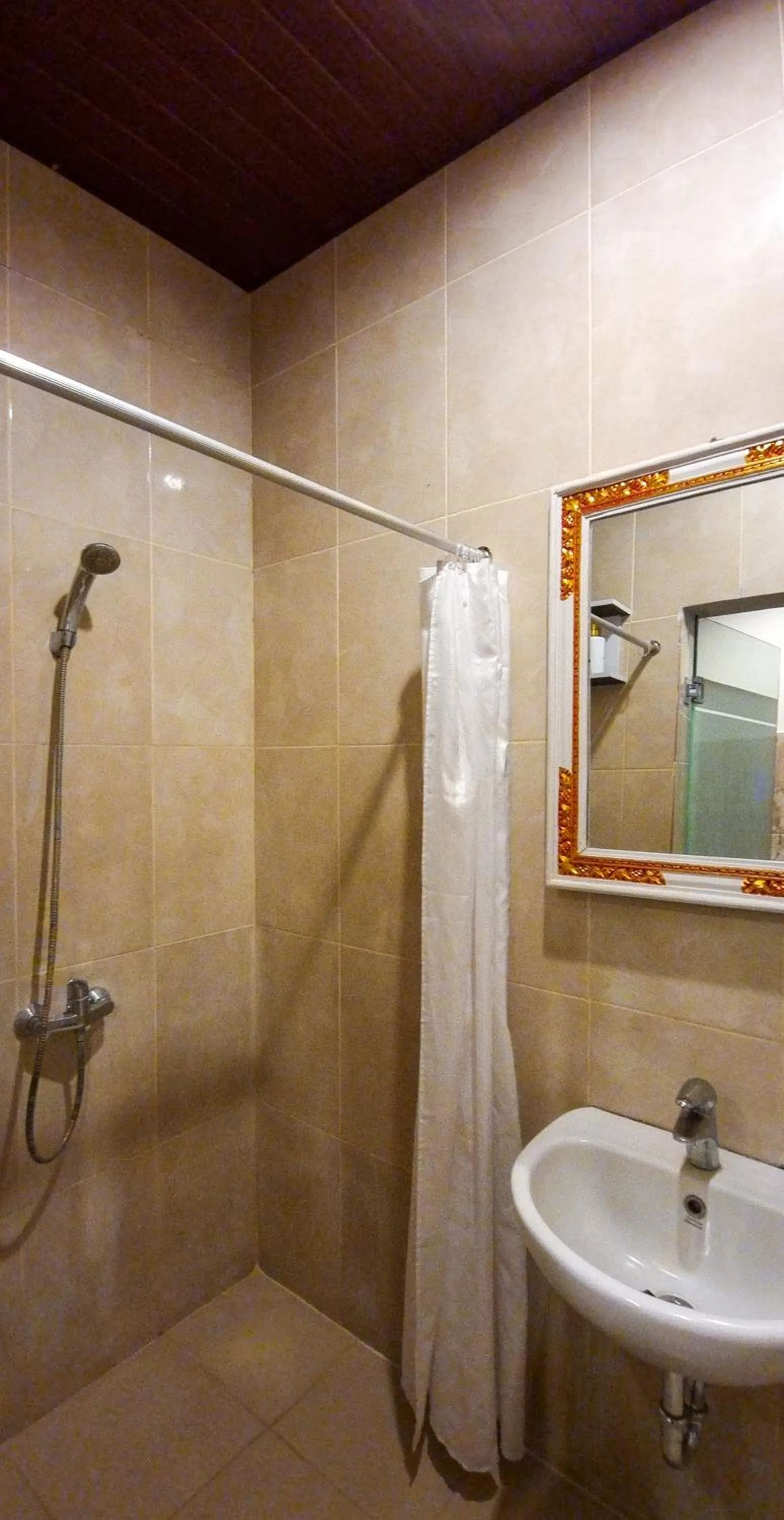 Gustav Bali Homestay and Massage