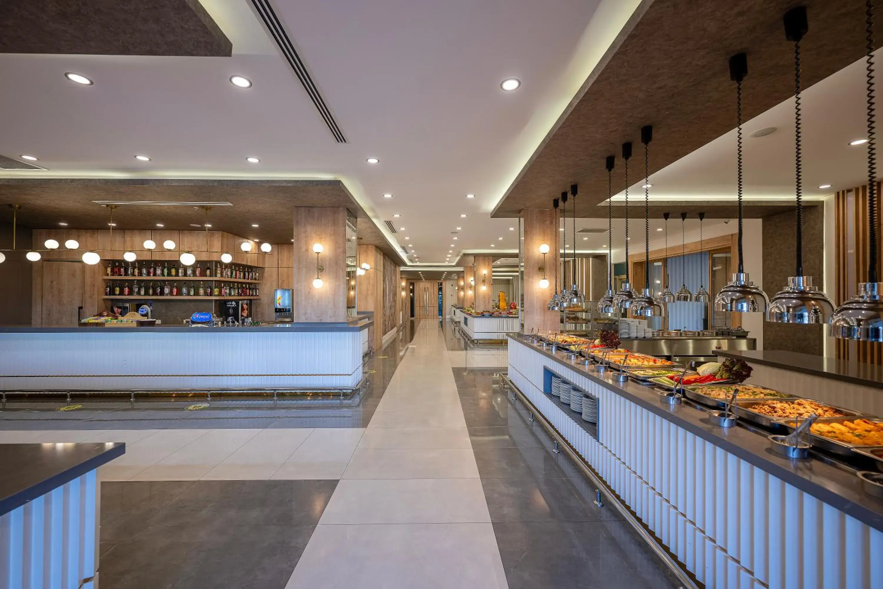 Restaurant/places to eat in L'Oceanica Beach Resort Restaurant/places to eat in L'Oceanica Beach Resort