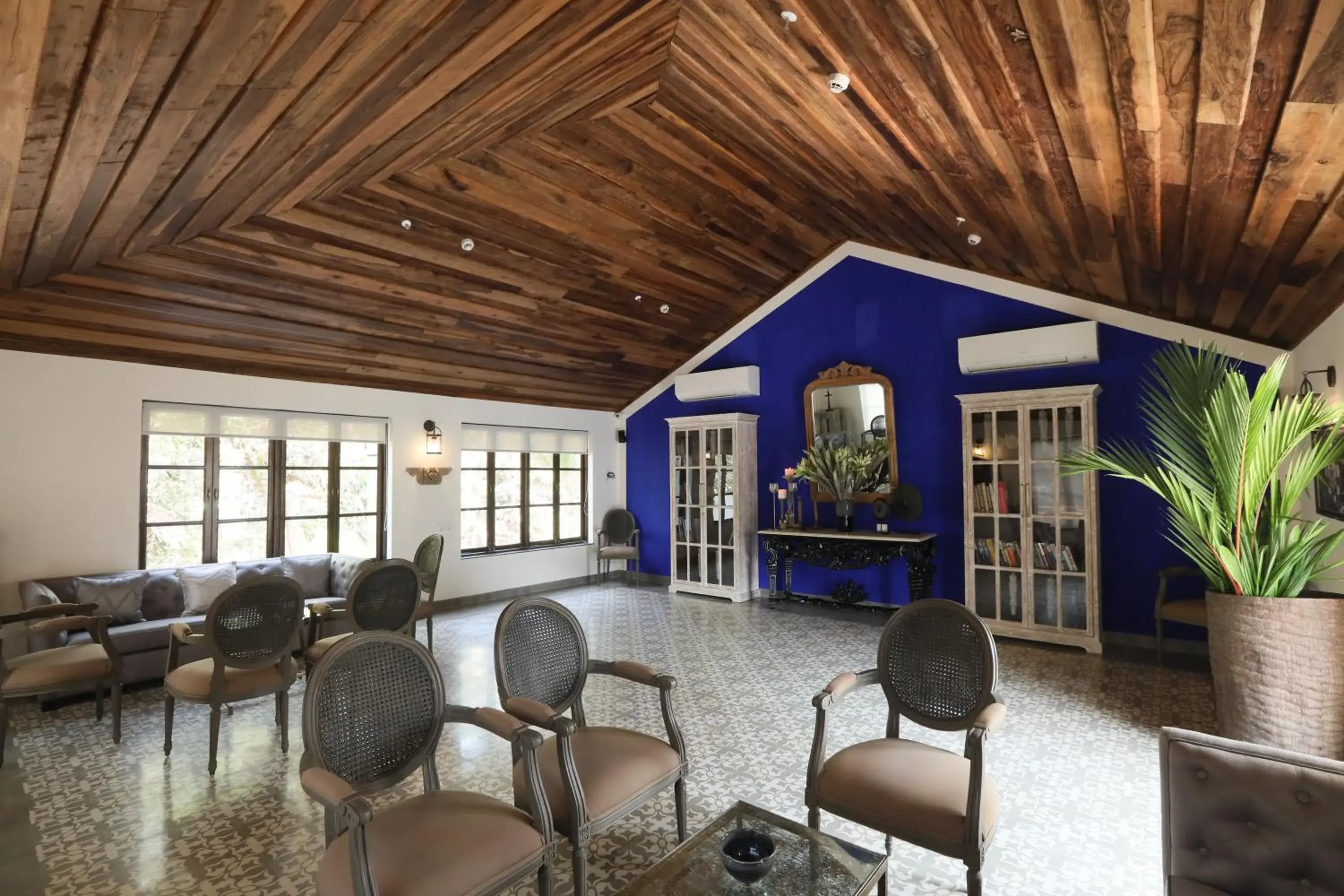 Lounge or bar in Andores Resort And Spa - Calangute Lounge or bar in Andores Resort And Spa - Calangute