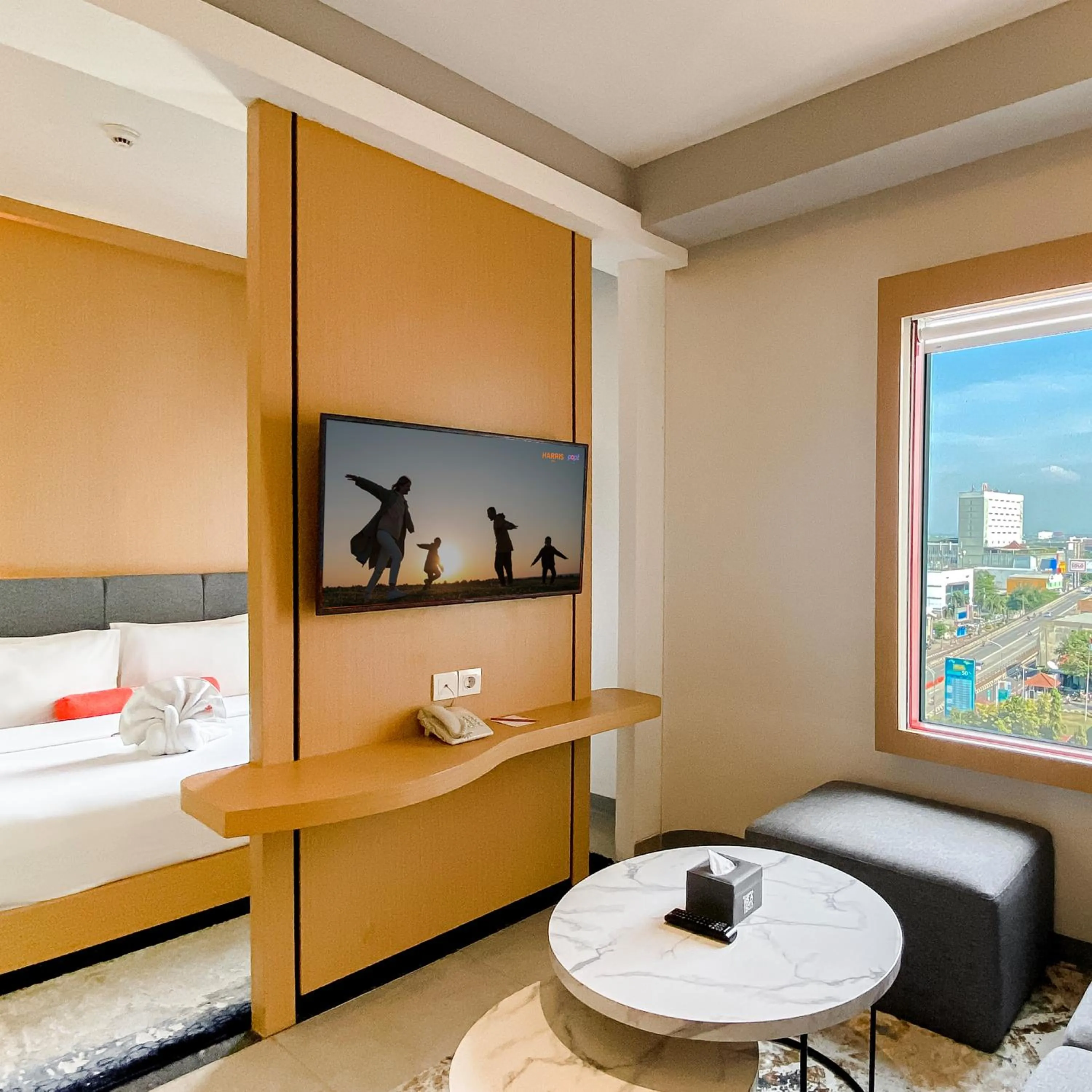 Bedroom, Bed in HARRIS Hotel & Conventions Solo