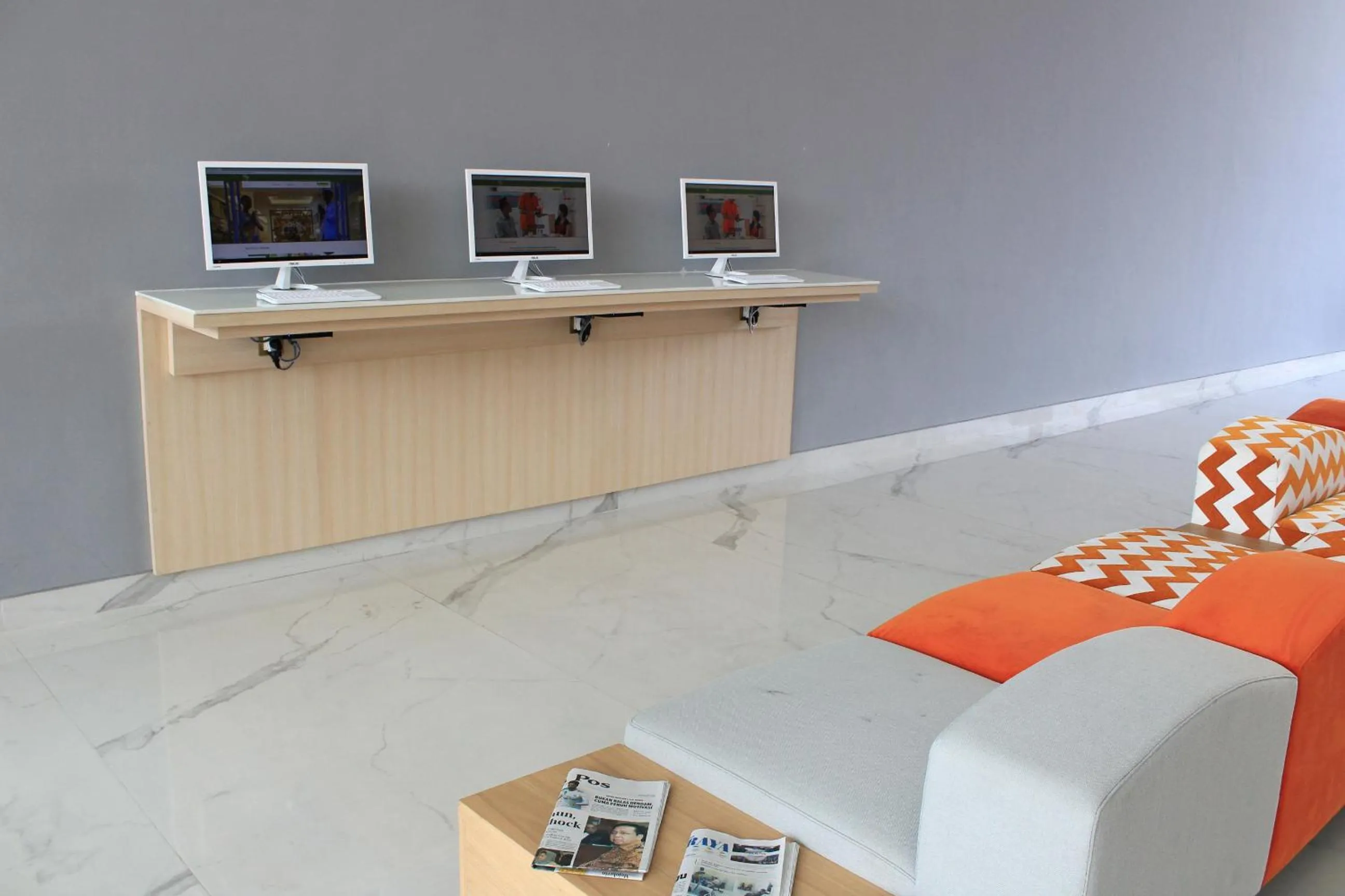 Lobby or reception in HARRIS Hotel & Conventions Solo