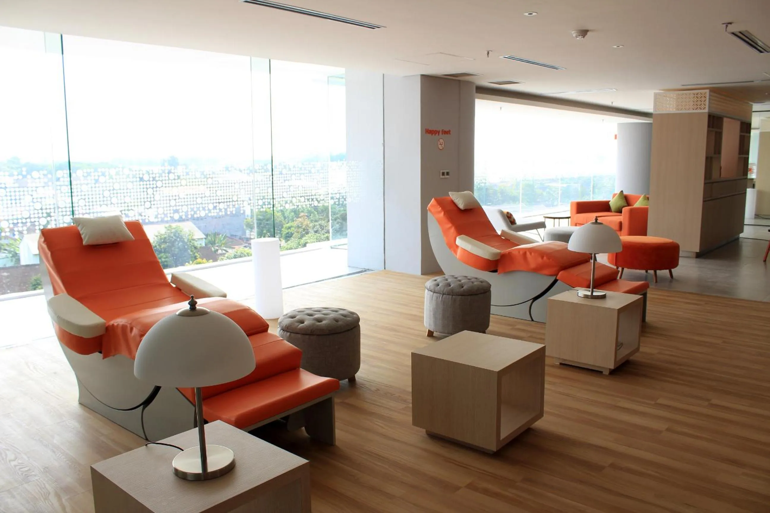 Massage in HARRIS Hotel & Conventions Solo