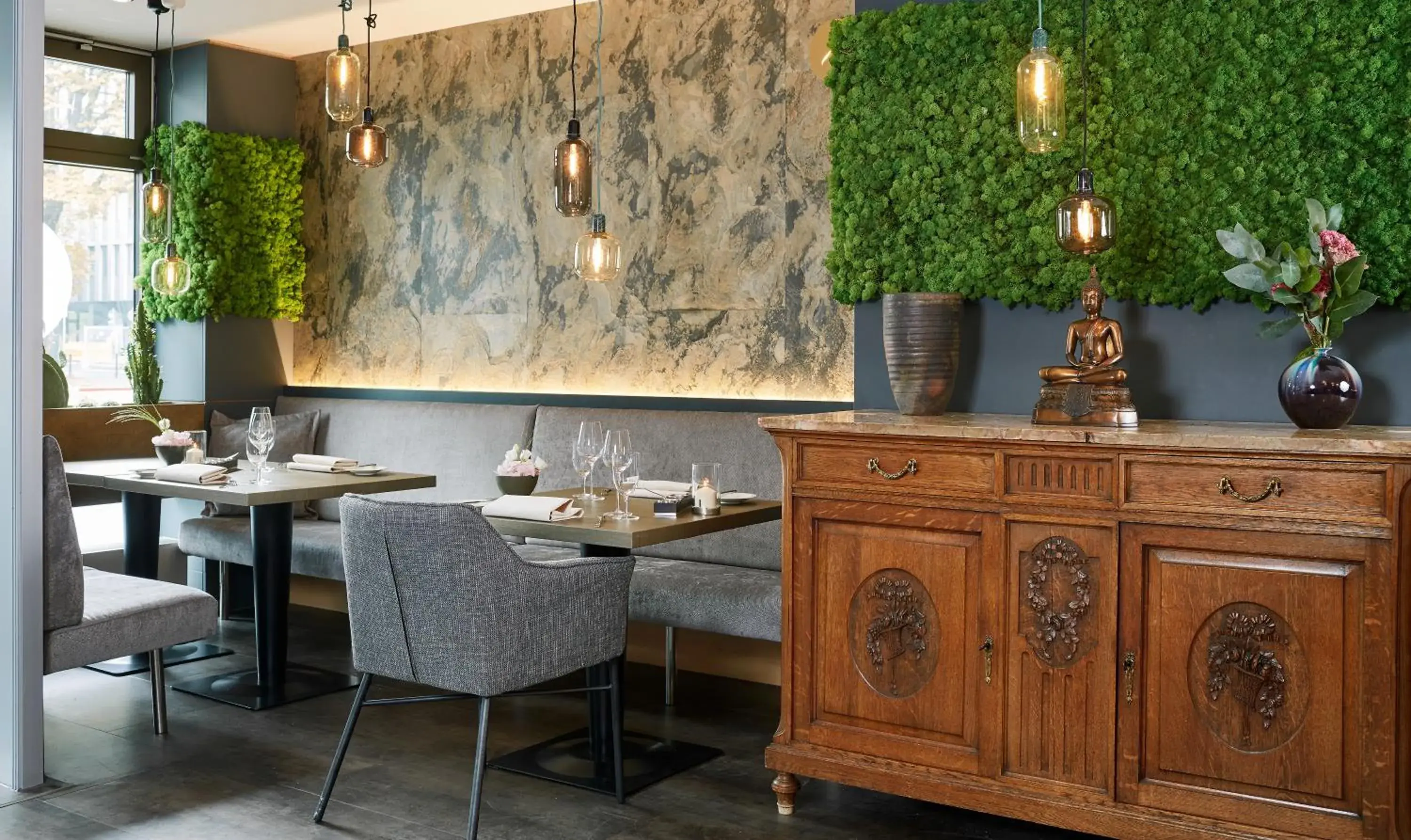 Restaurant/places to eat in Living Hotel Düsseldorf Restaurant/places to eat in Living Hotel Düsseldorf