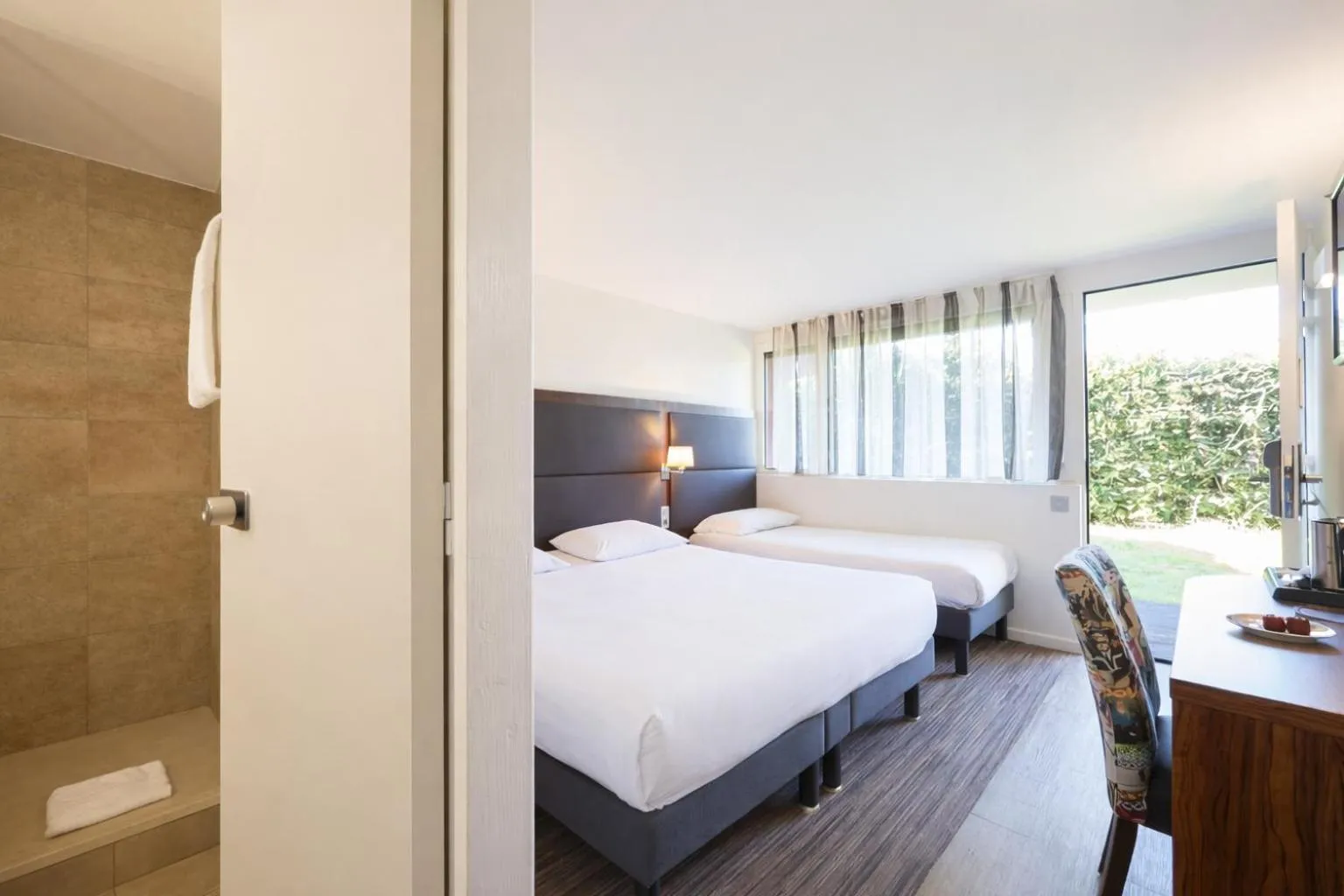 Bed in Kyriad Bordeaux - Merignac Aéroport