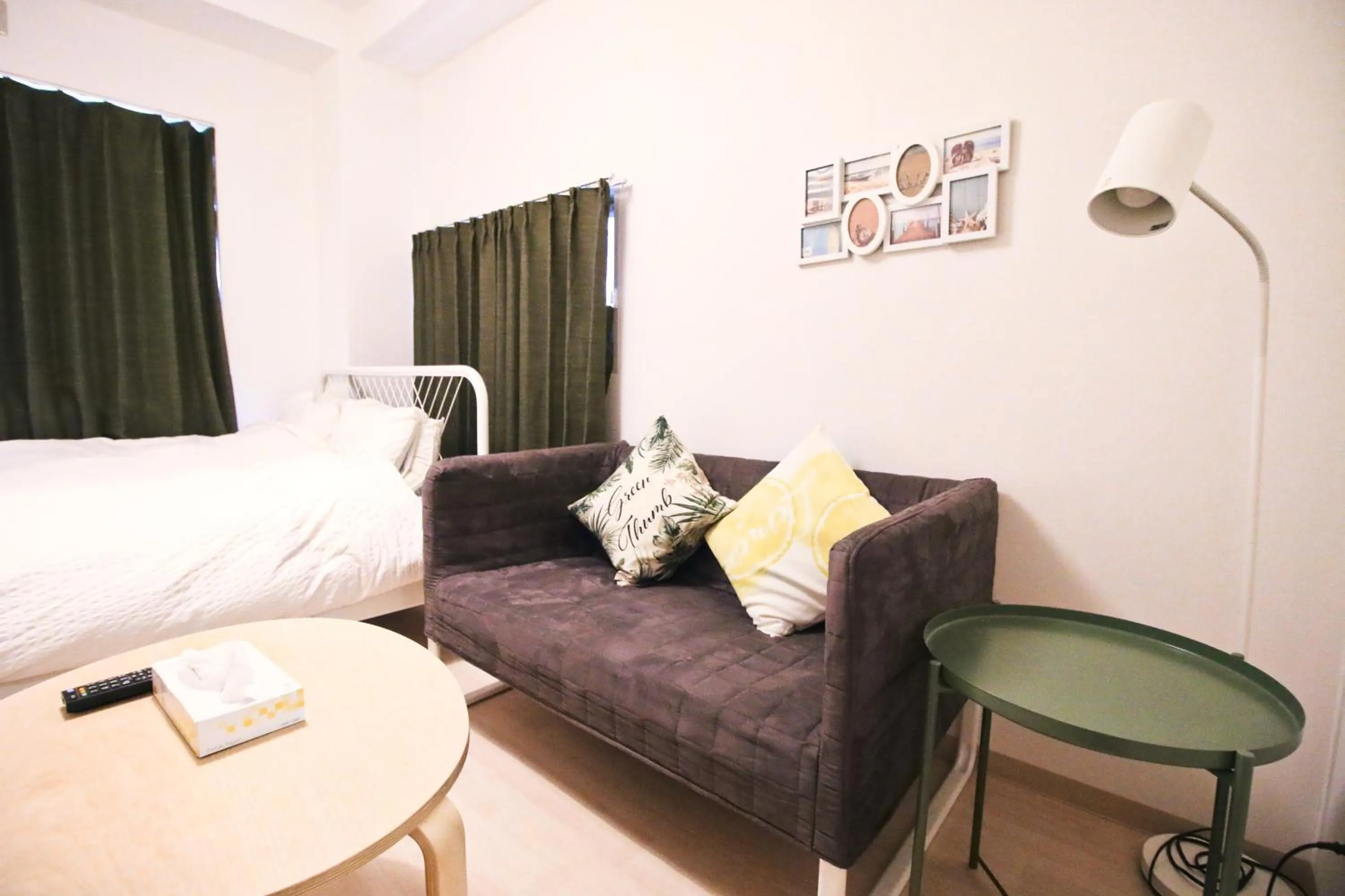 Bed in Uhome Kanda Hotel