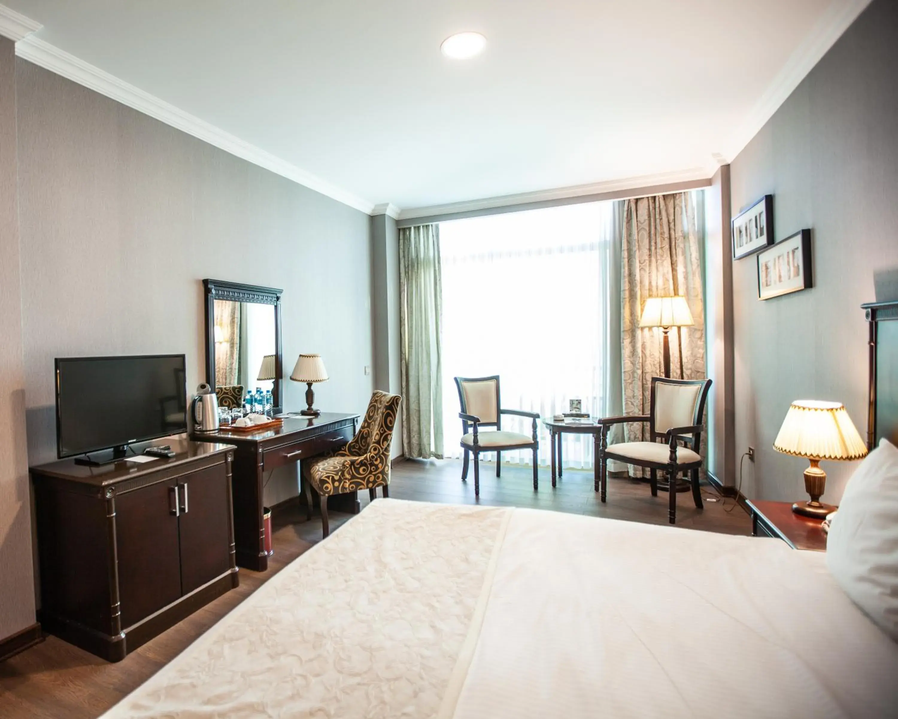 TV and multimedia, Bed in Ramada by Wyndham Baku TV and multimedia, Bed in Ramada by Wyndham Baku