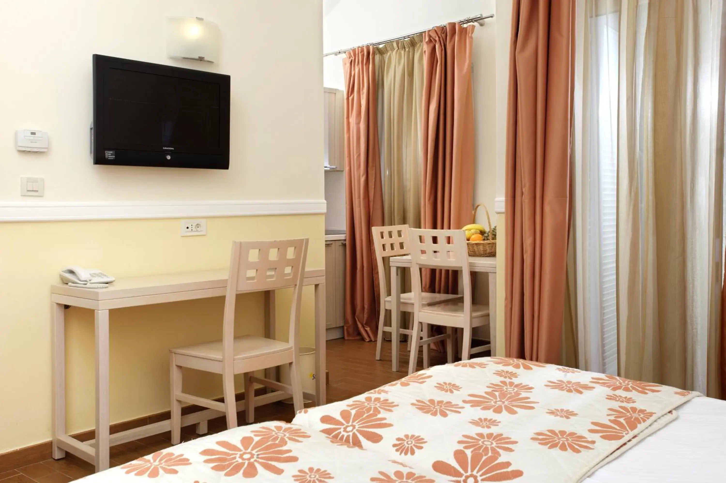 One-Bedroom Apartment with Balcony (2 Adults + 2 Children) in Amadria Park Apartments Šibenik One-Bedroom Apartment with Balcony (2 Adults + 2 Children) in Amadria Park Apartments Šibenik