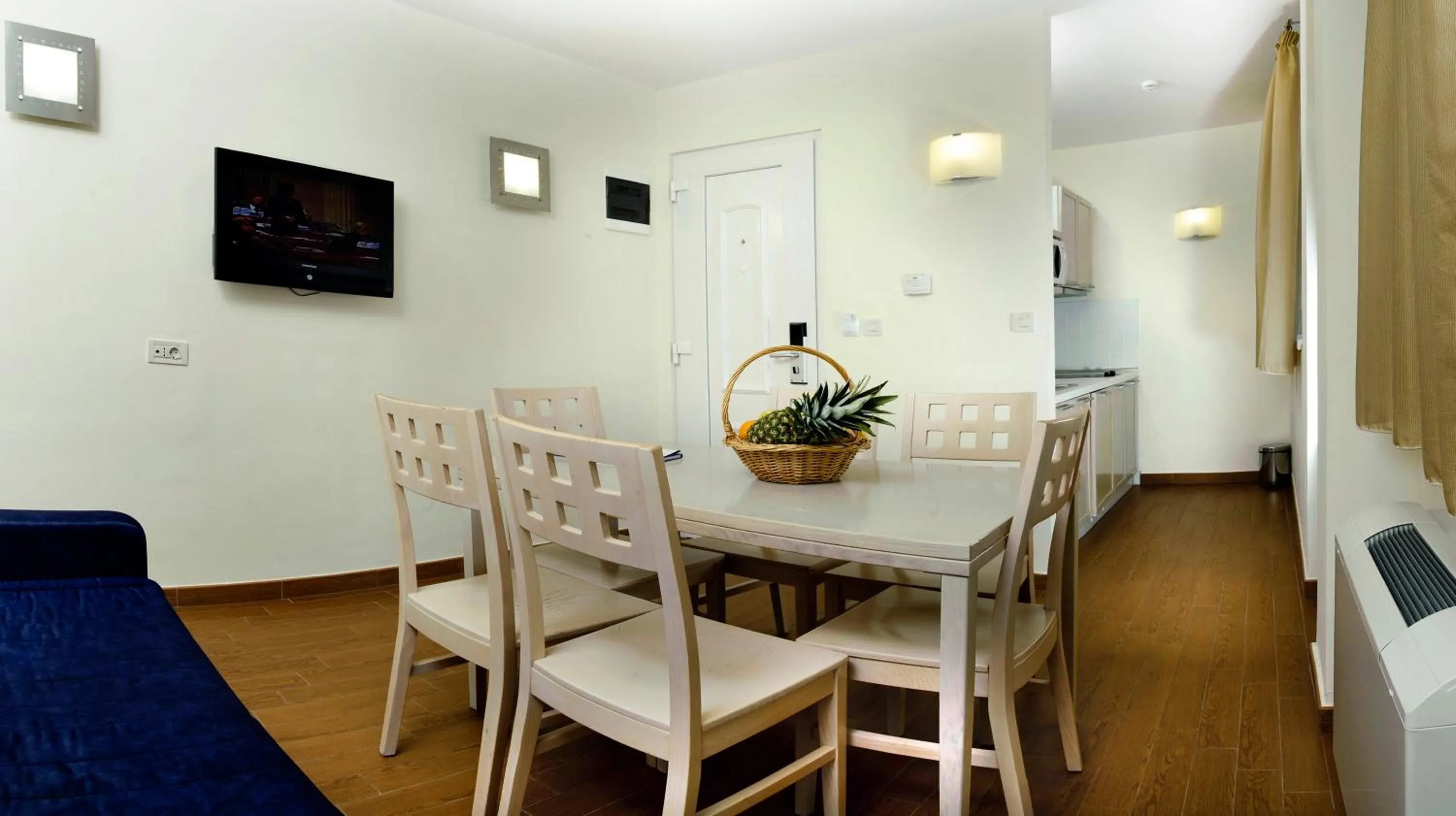 TV and multimedia in Amadria Park Apartments Šibenik