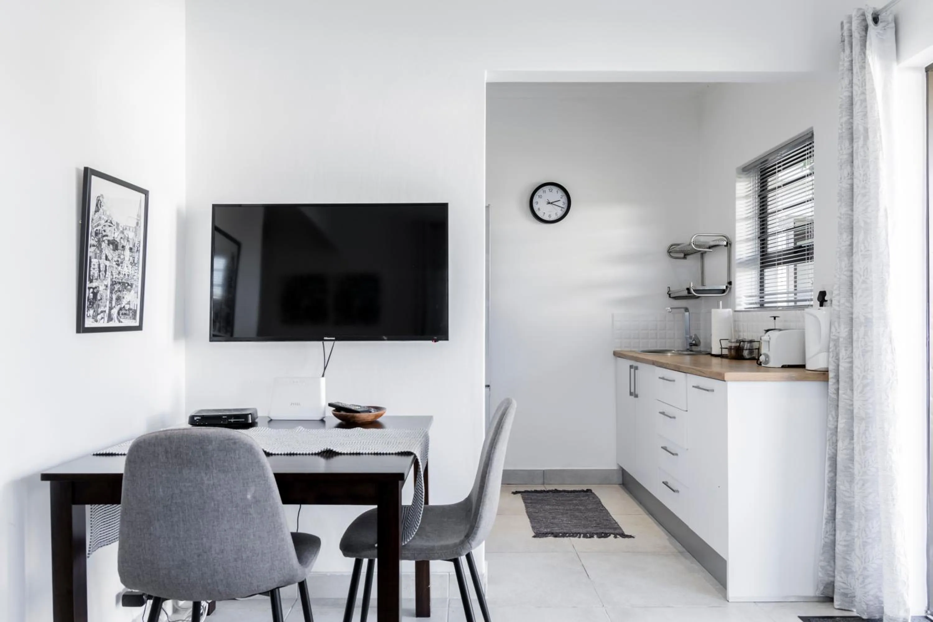 TV and multimedia in Three Small Trees