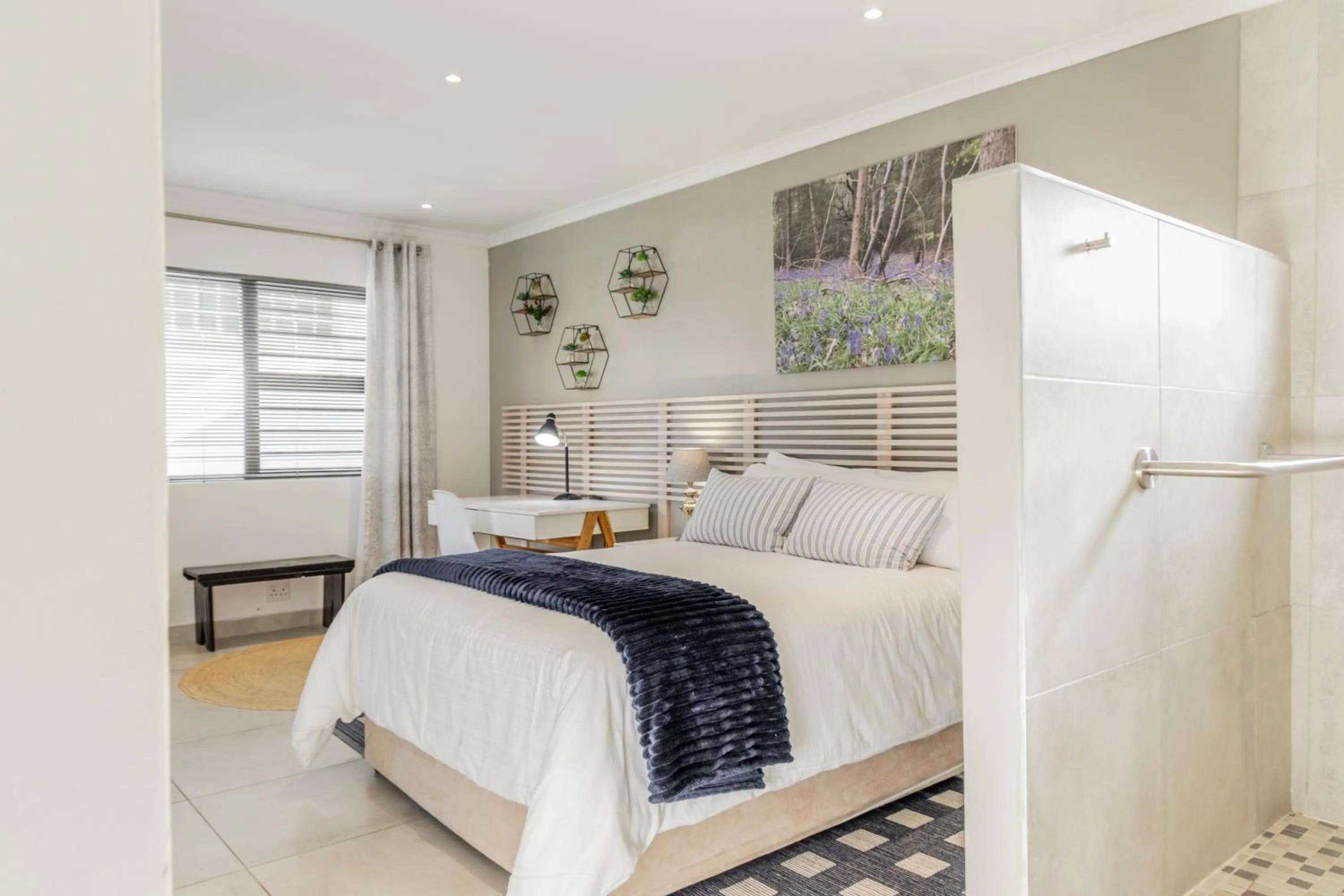 Bedroom, Bed in Three Small Trees