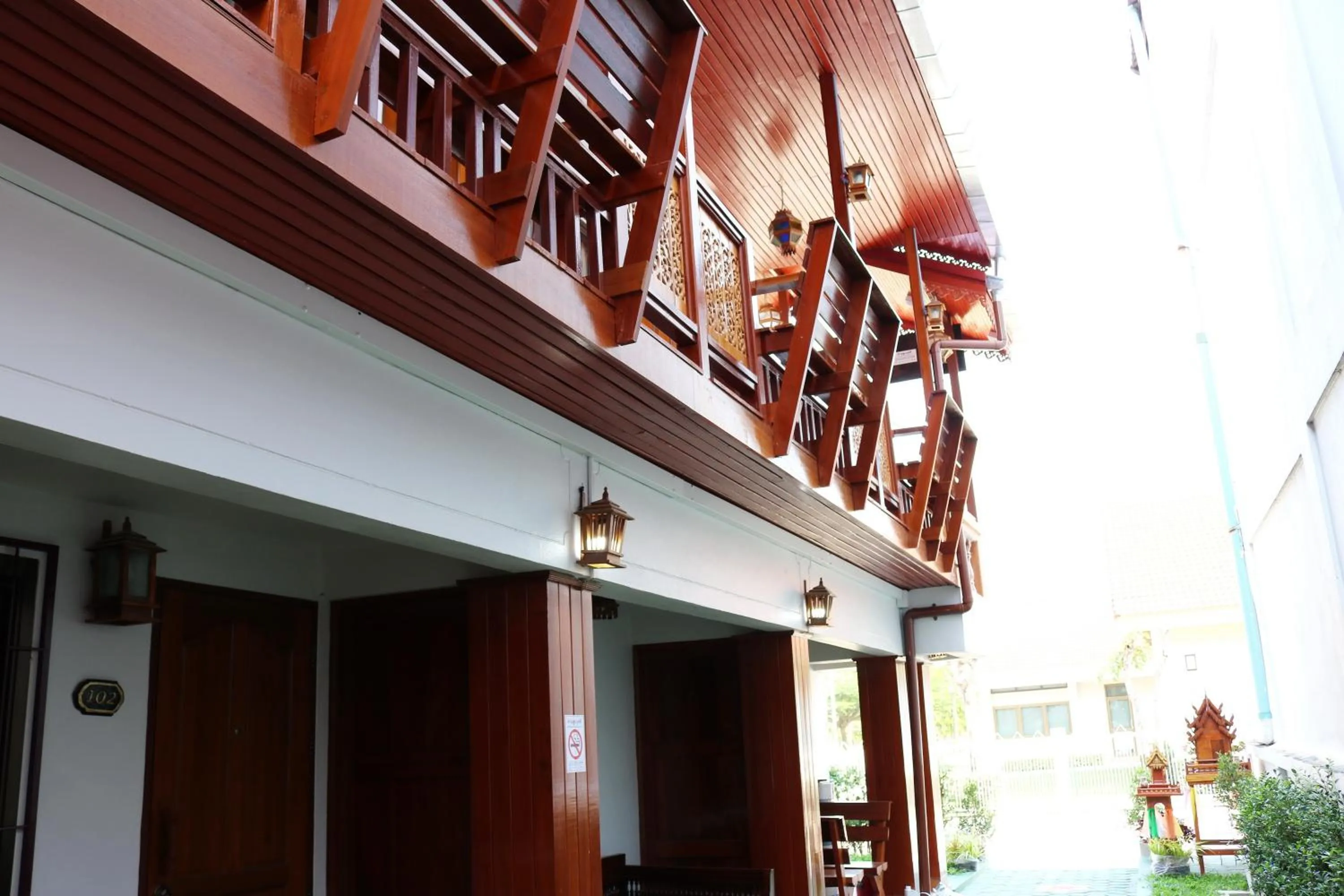 Property building in Apilapa Hotel